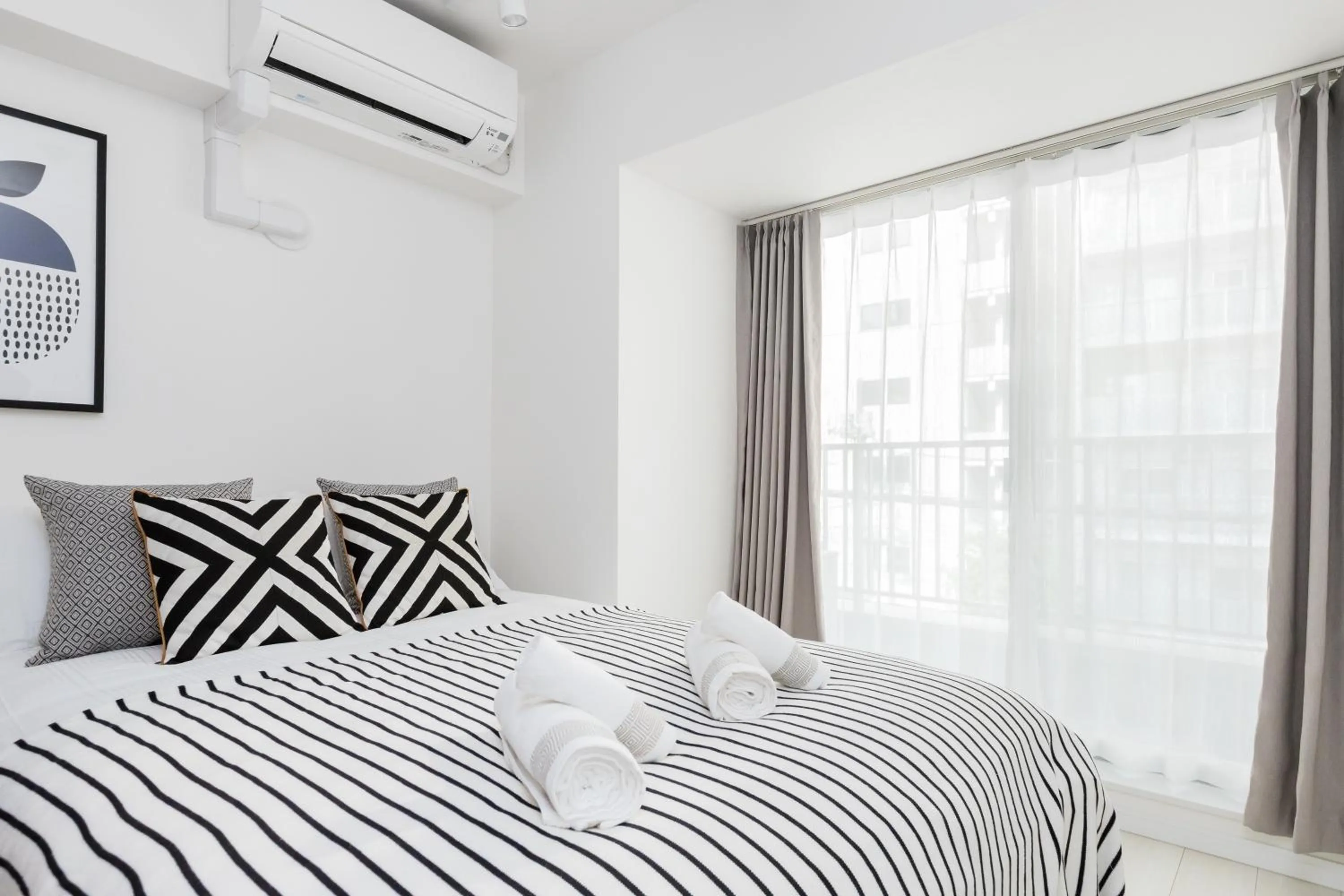 Bed in Hotel Apartment Ueno Inaricho Sta