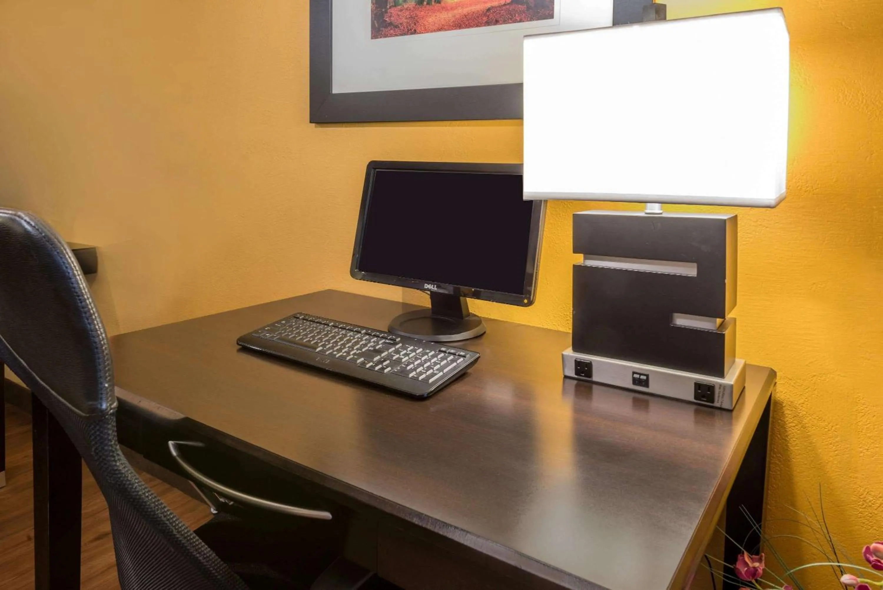 On site in Super 8 by Wyndham Portsmouth