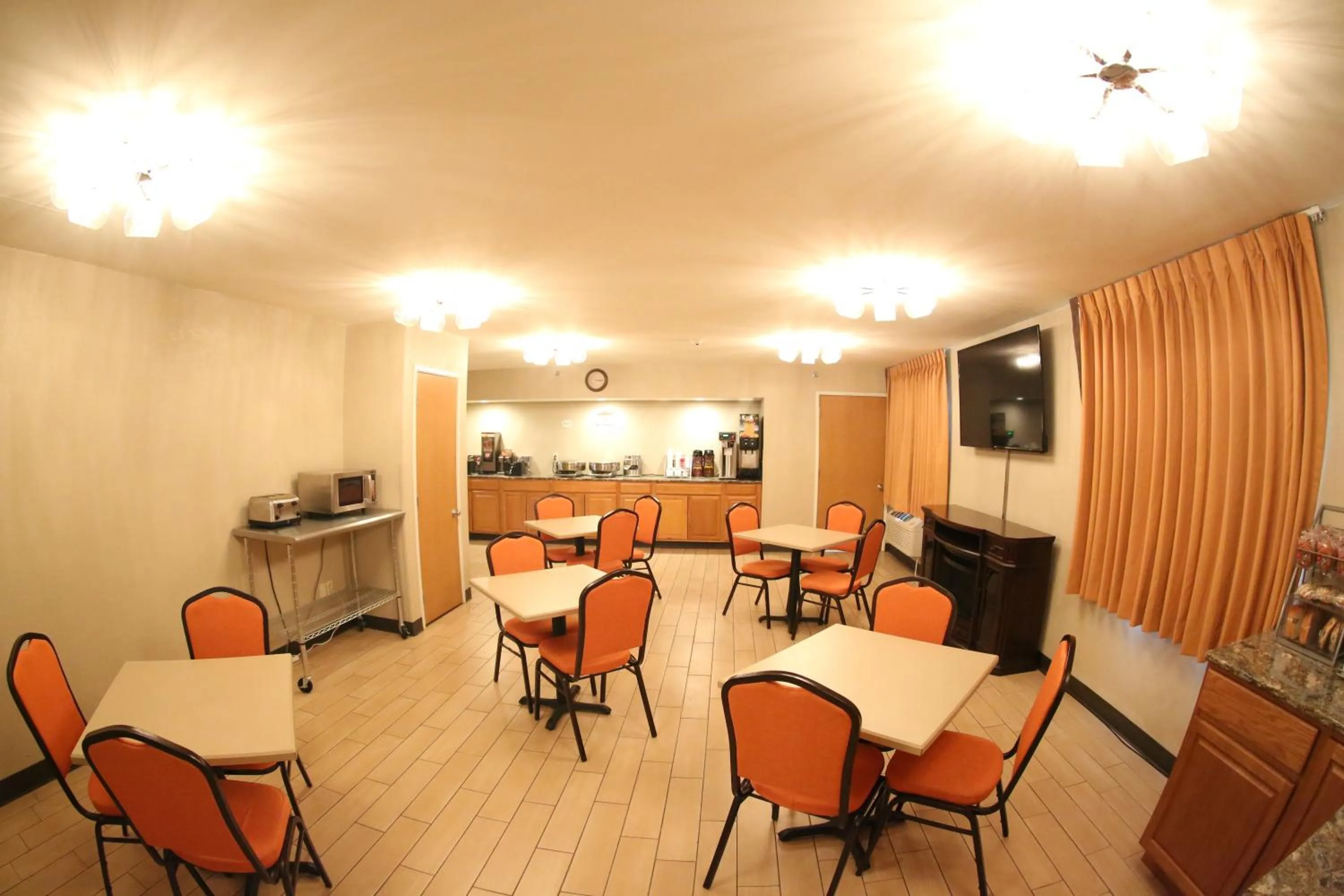 Breakfast in Super 8 by Wyndham Portsmouth