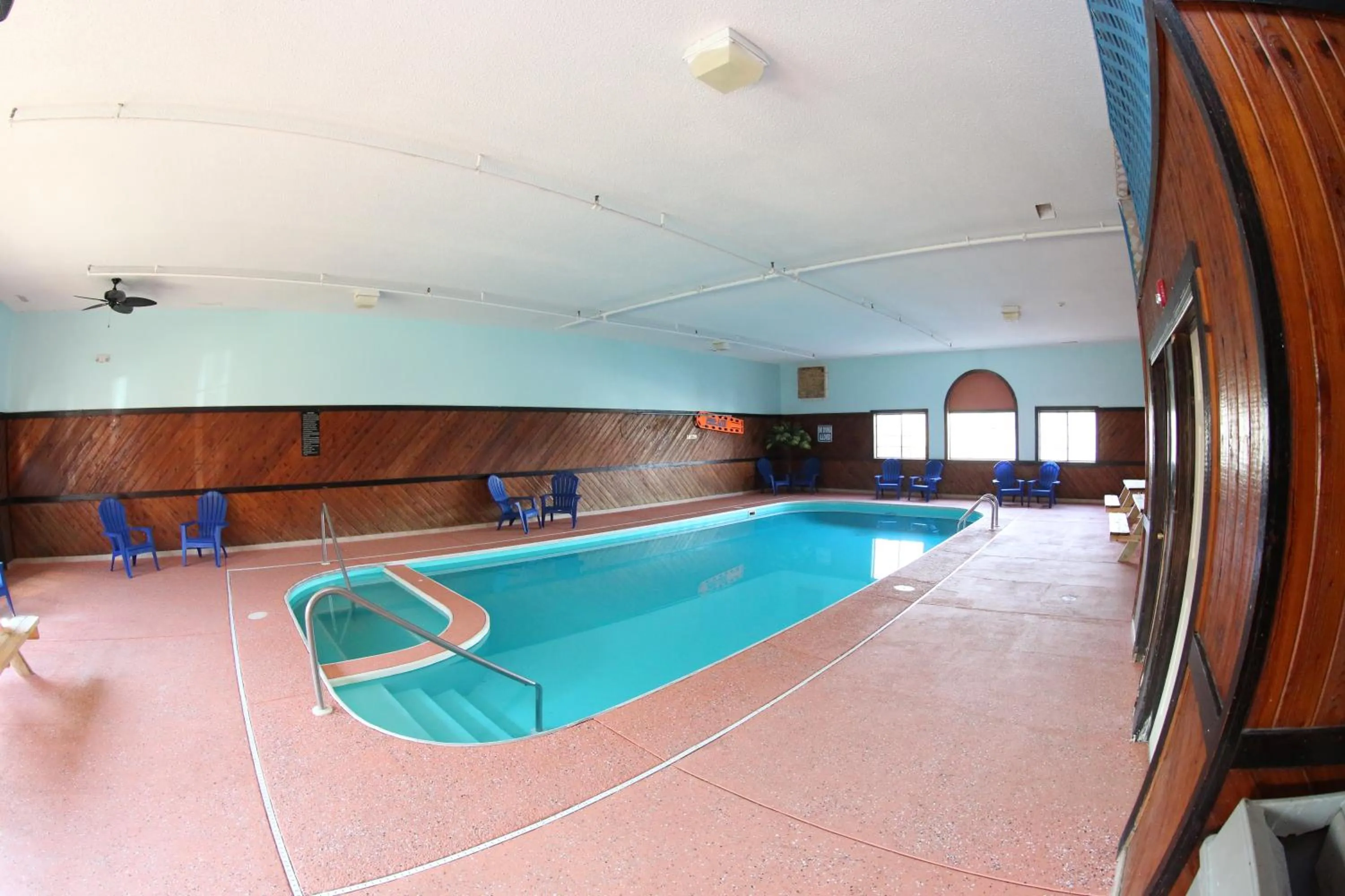 Swimming pool in Super 8 by Wyndham Portsmouth