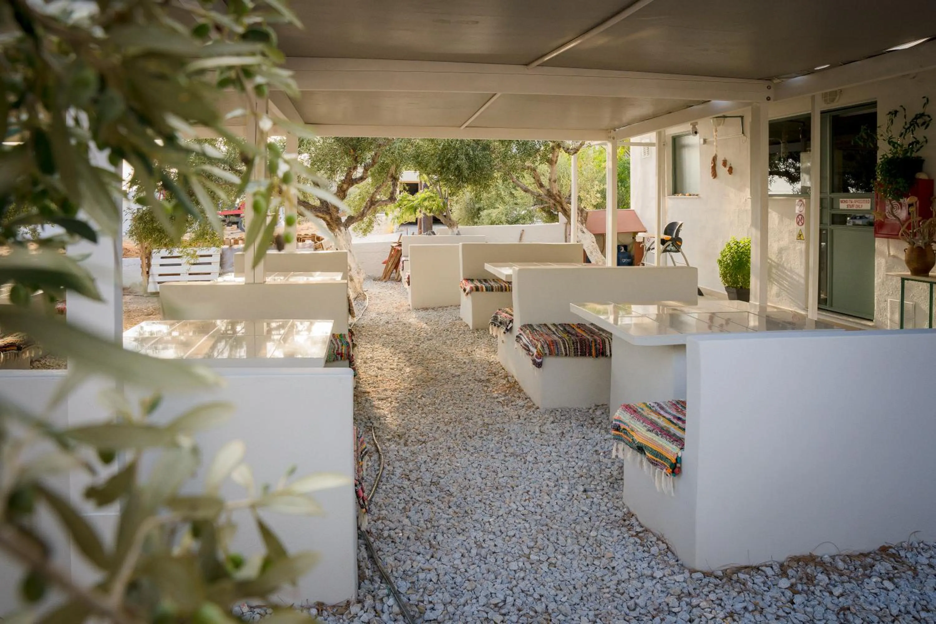 Restaurant/places to eat in New Aurora Apts Studios