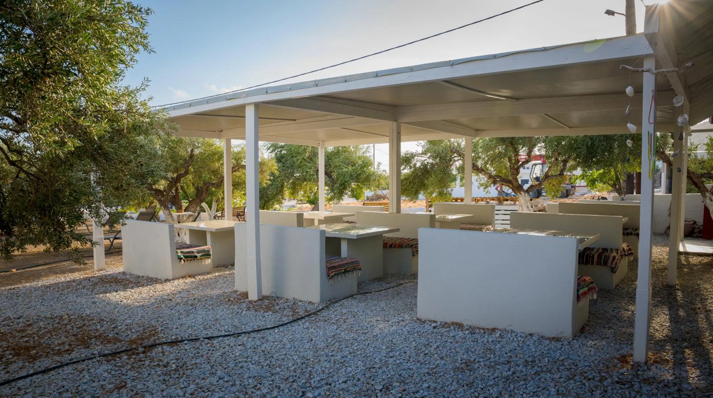 Restaurant/places to eat in New Aurora Apts Studios