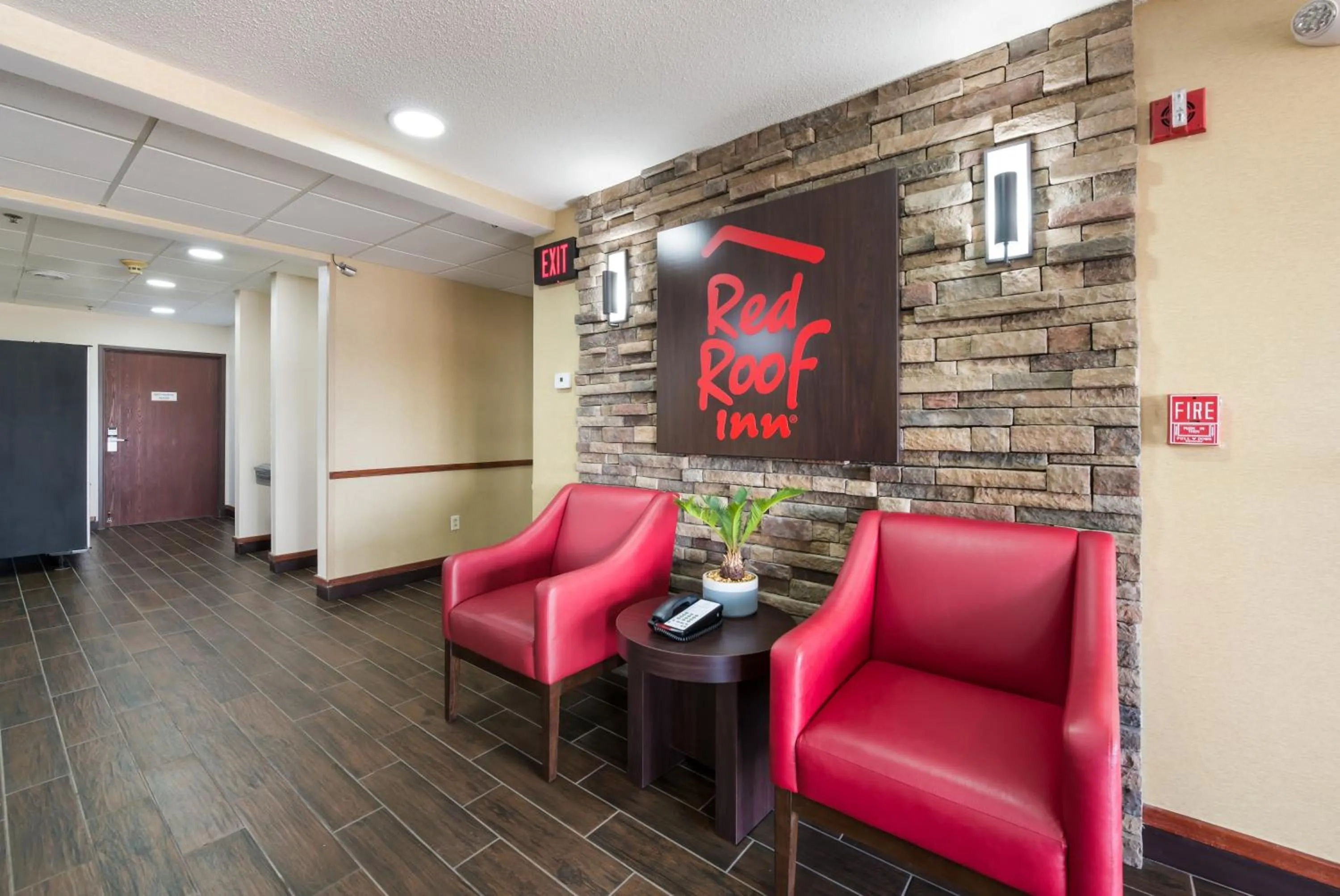 Lobby or reception in Red Roof Inn Auburn