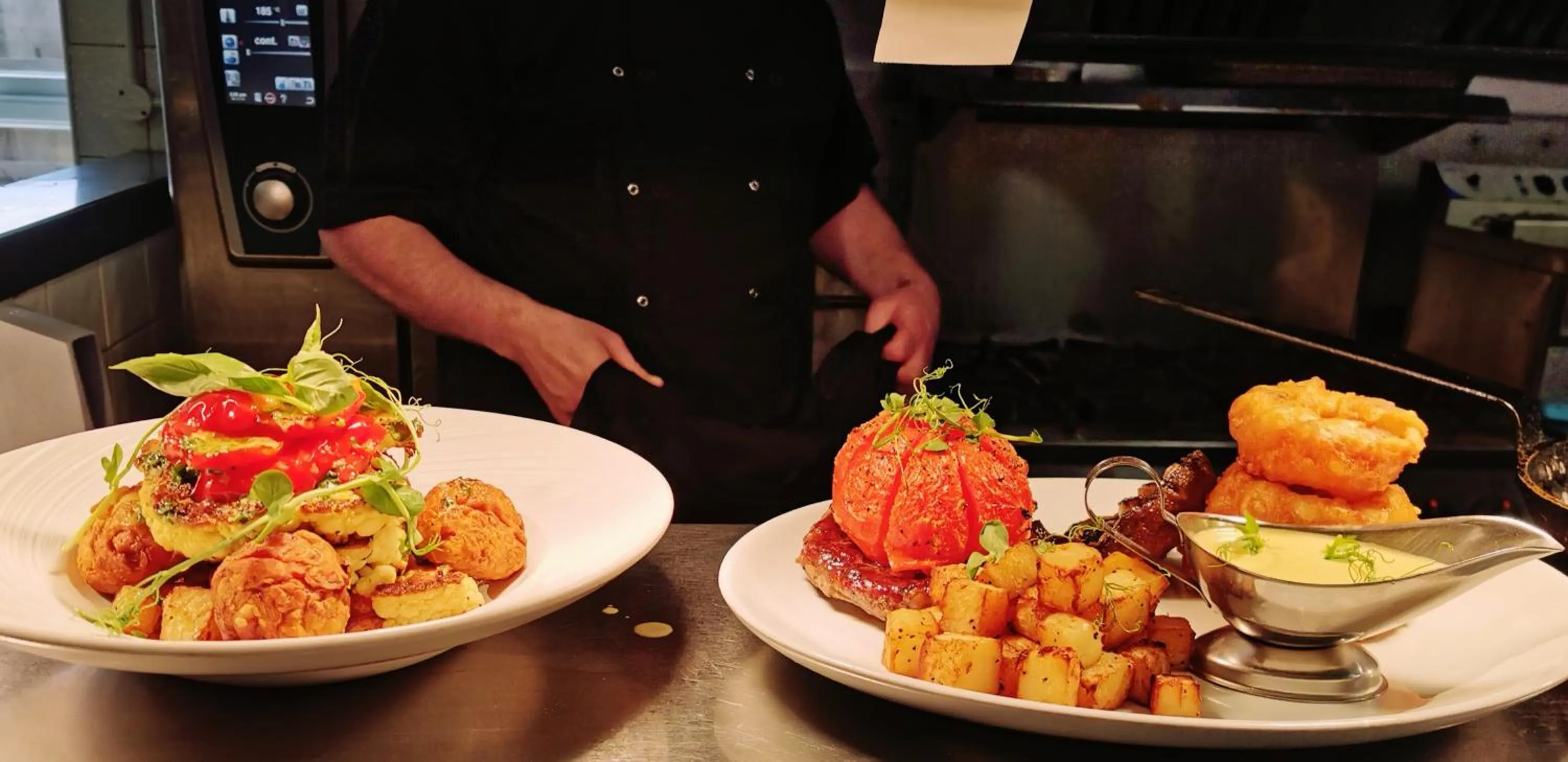 Kitchen or kitchenette in The Manor House Inn