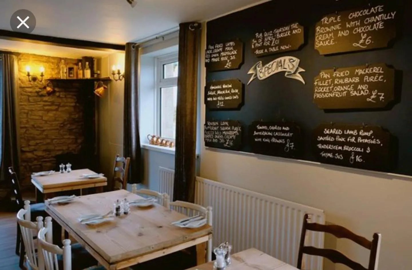 Restaurant/places to eat in The Manor House Inn