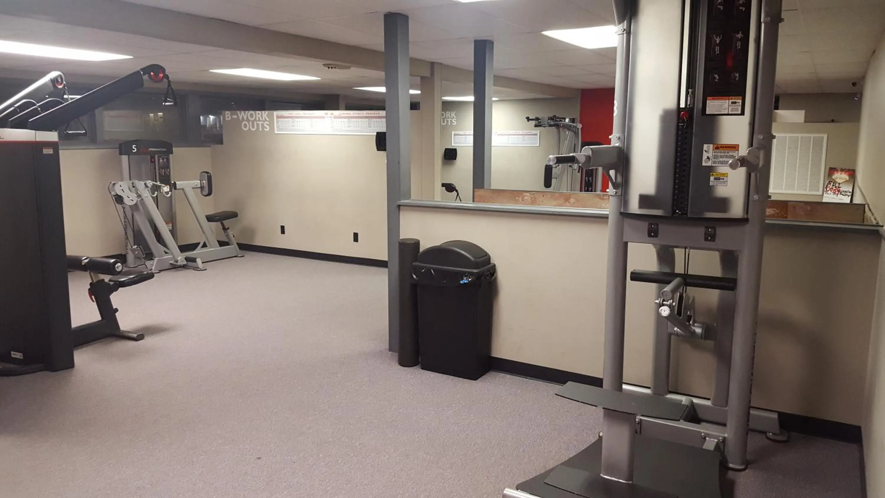Fitness centre/facilities in Super 8 by Wyndham Osceola IA