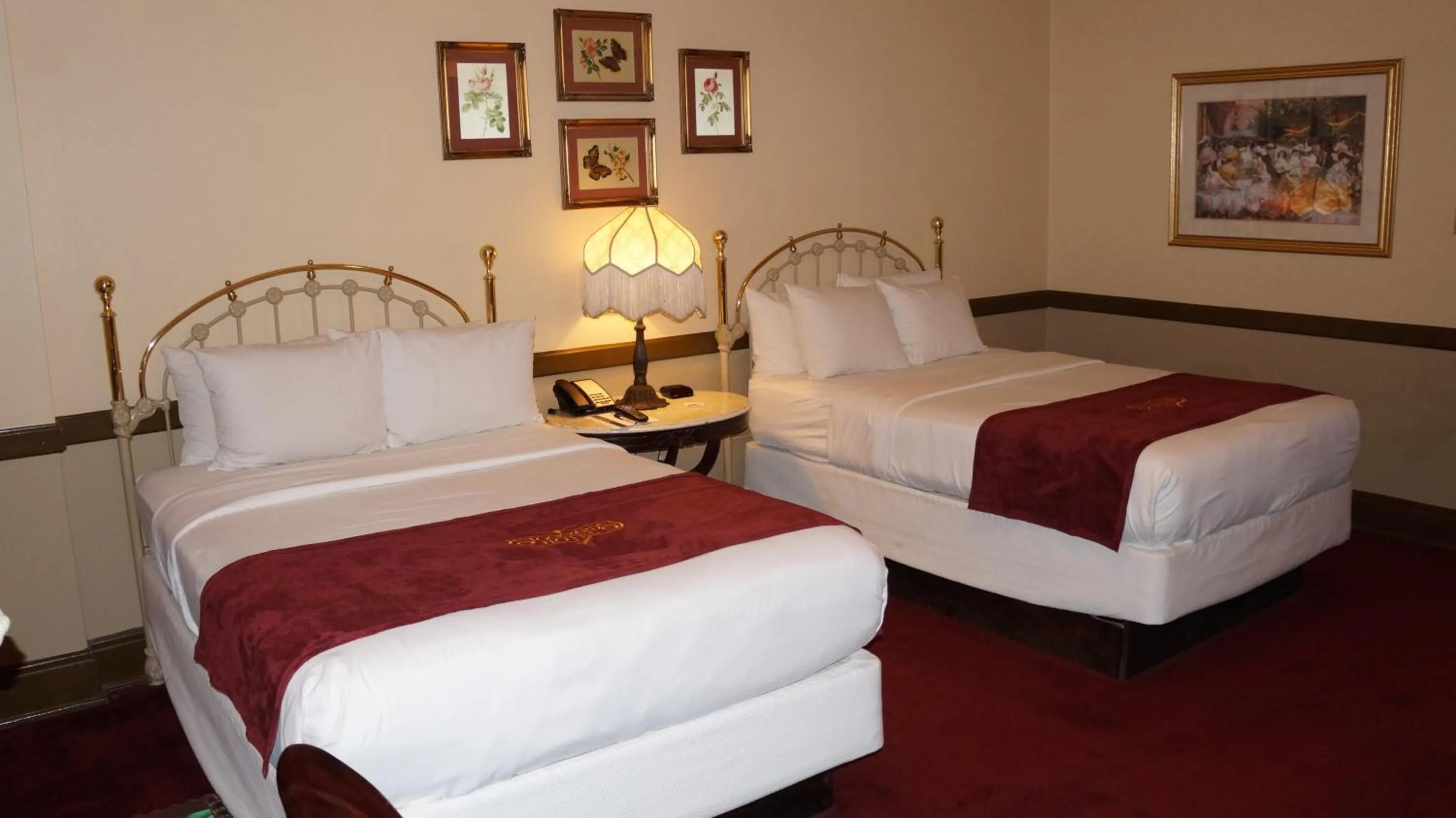 Bedroom, Bed in Stockyards Hotel