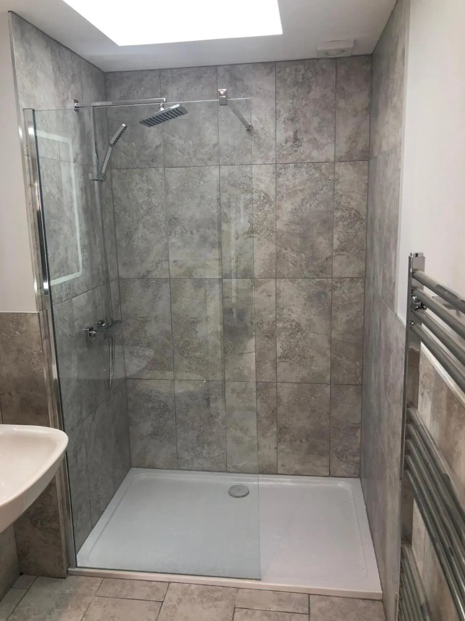 Apartment with Shower - single occupancy in Hamilton Arms Suites Apartment with Shower - single occupancy in Hamilton Arms Suites