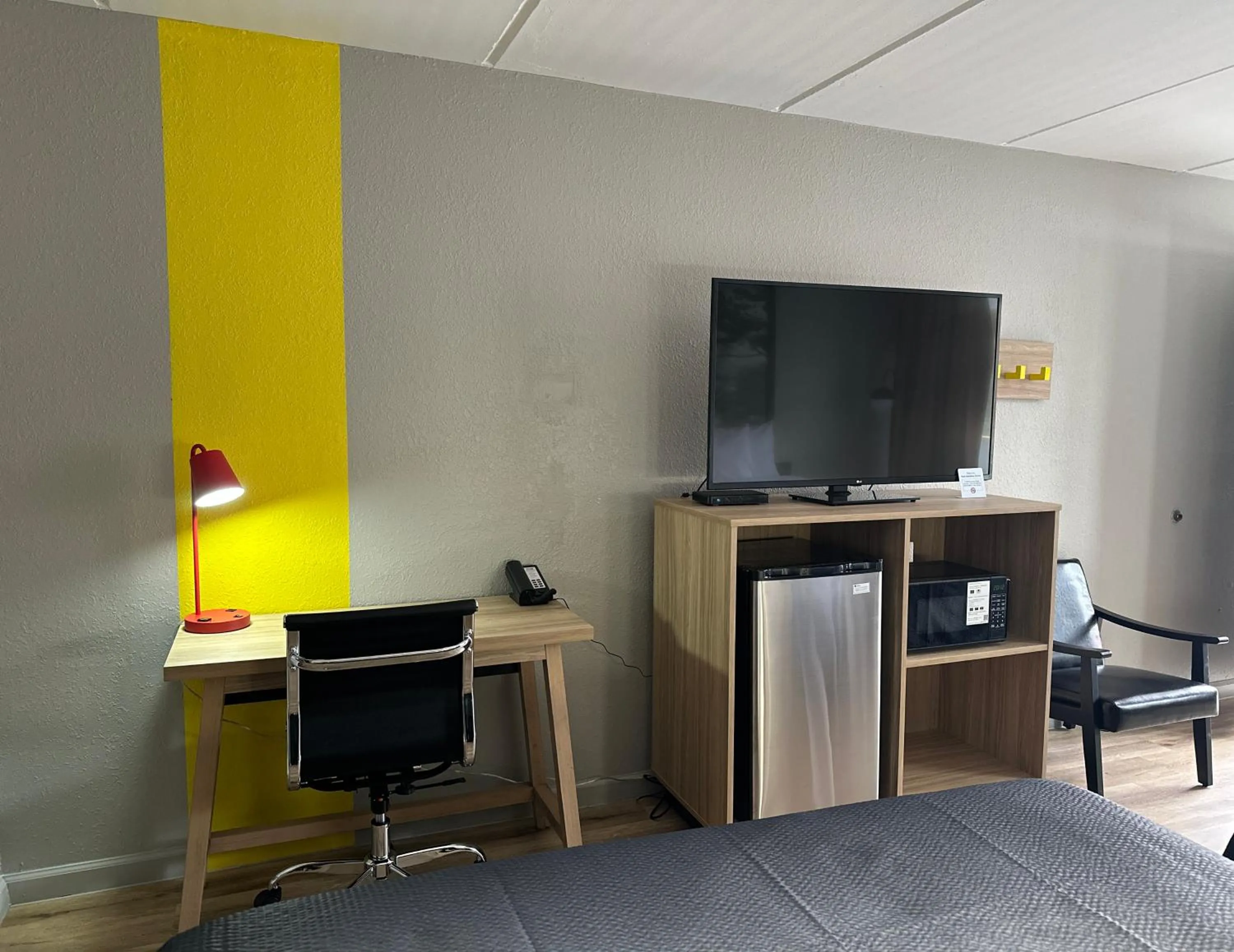 Super 8 by Wyndham Kingsport /I-81