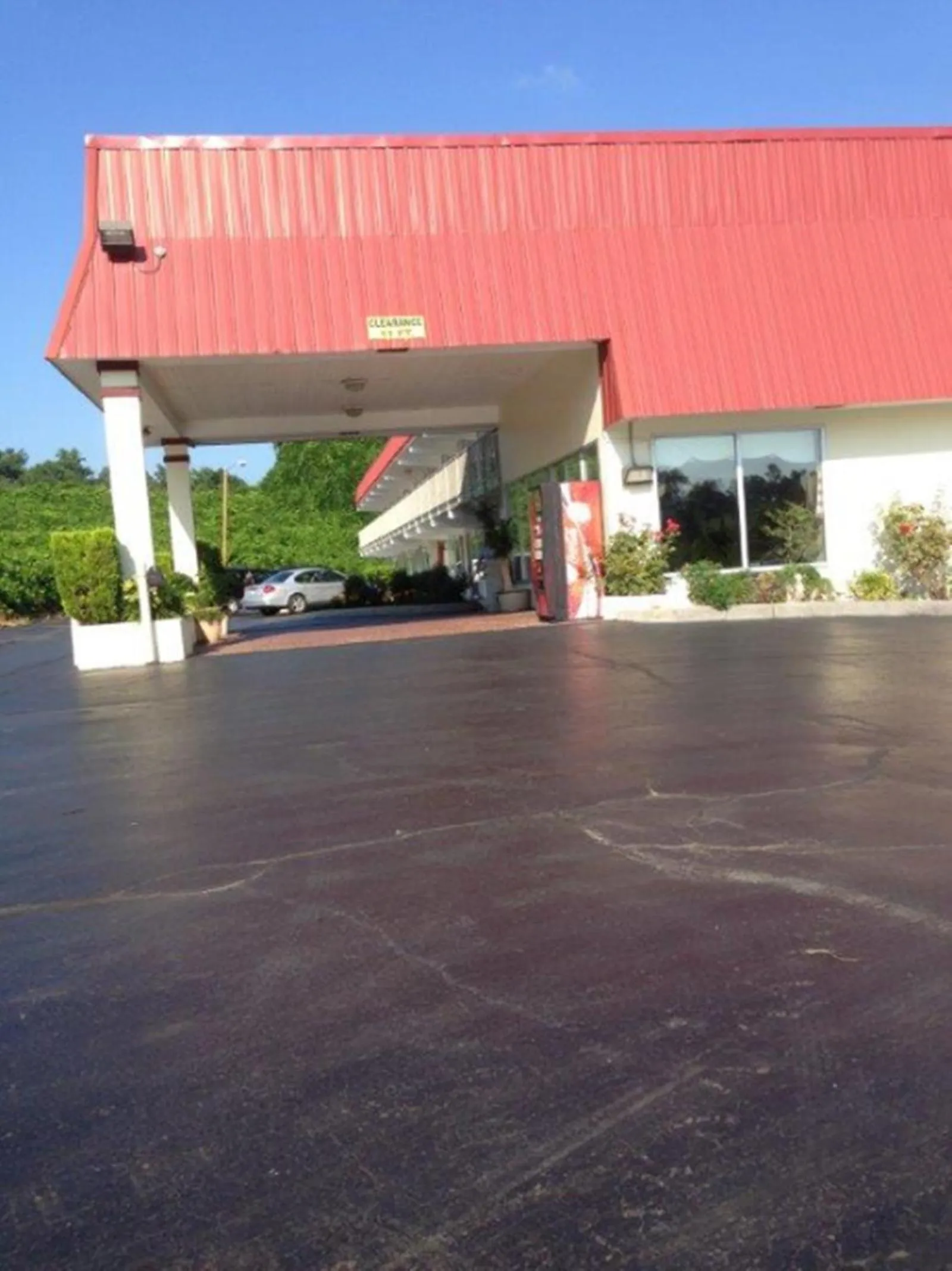 Super 8 by Wyndham Kingsport /I-81