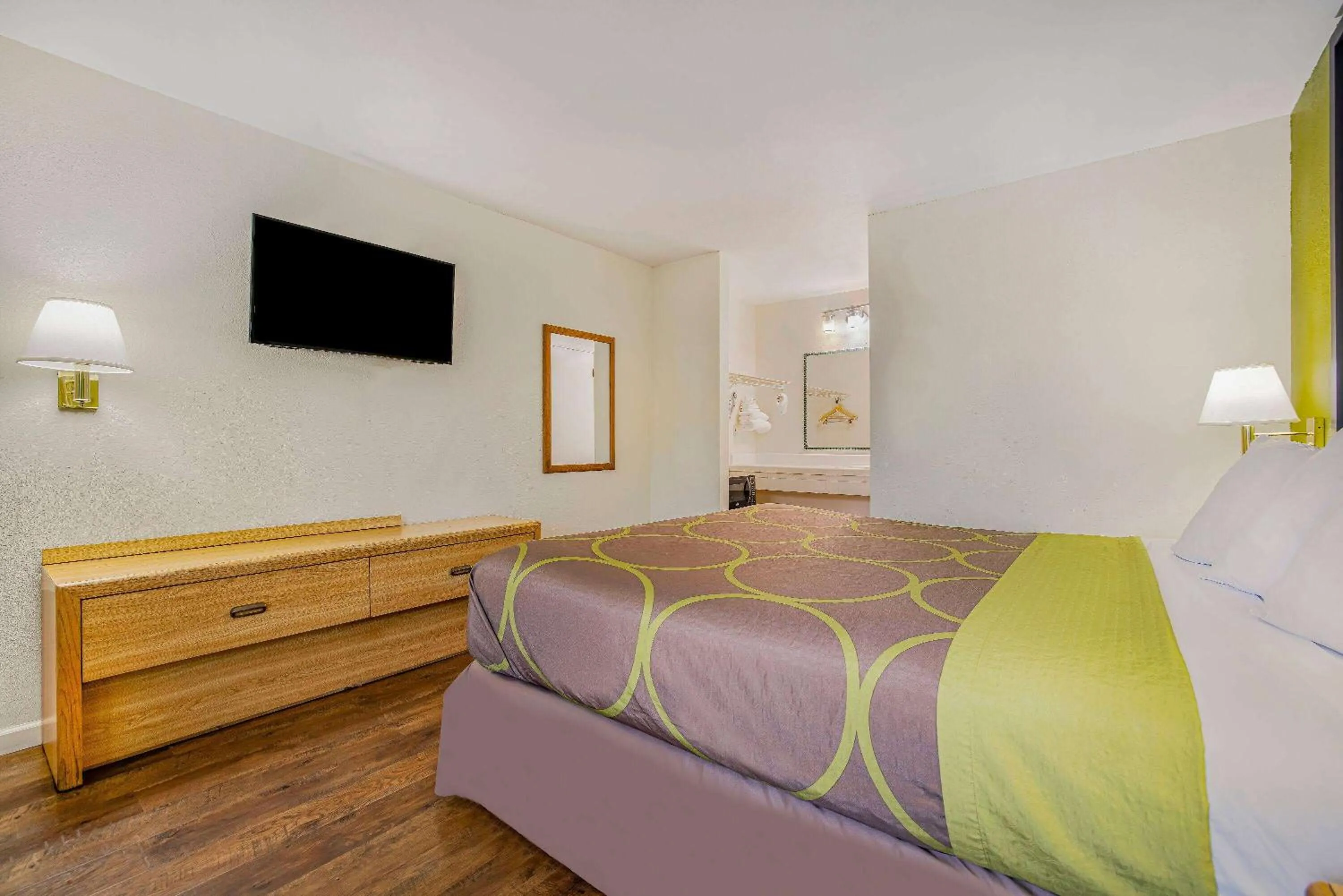 Bed in Super 8 by Wyndham Auburn