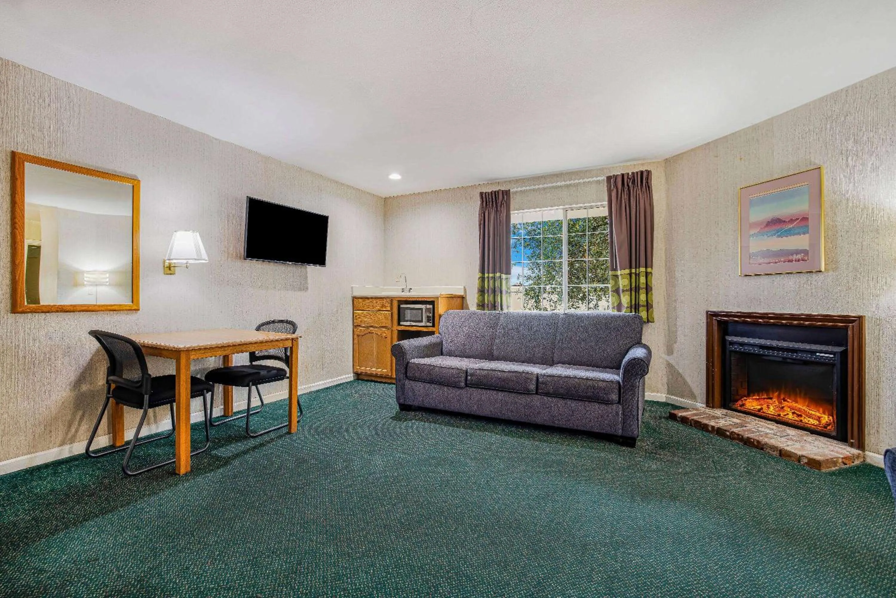 Bed in Super 8 by Wyndham Auburn