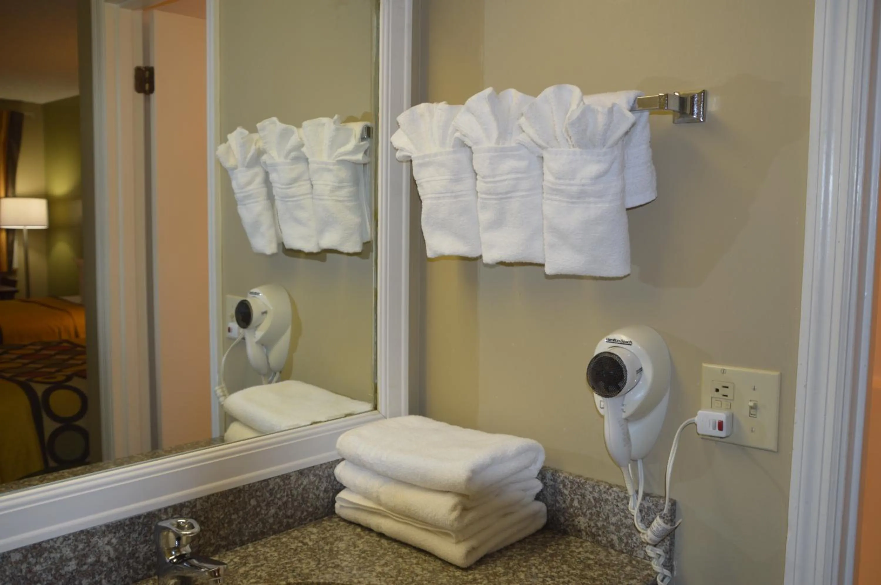 Bathroom in Super 8 by Wyndham Monticello