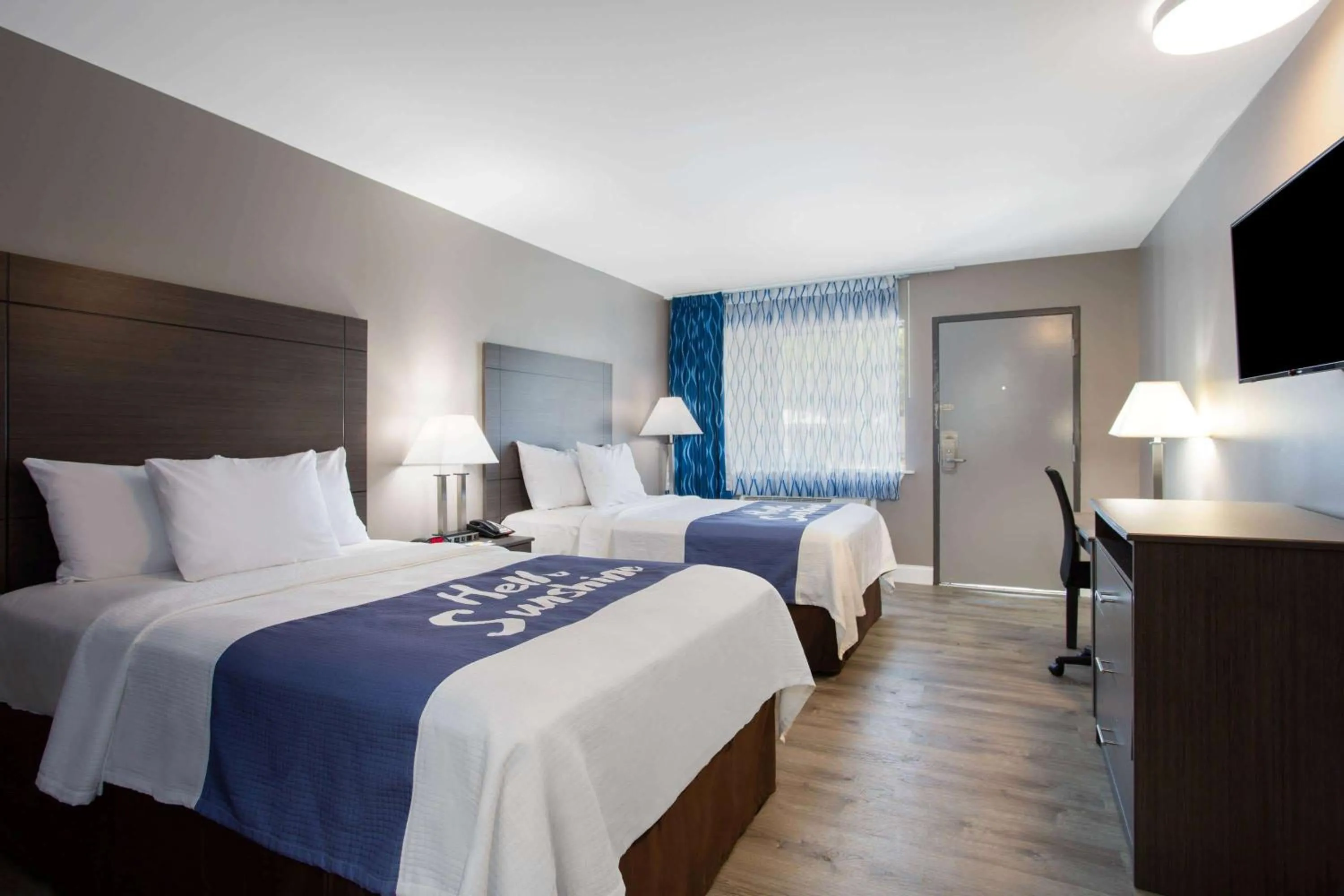 Double Room with Two Double Beds - Smoking in Days Inn by Wyndham Chesapeake