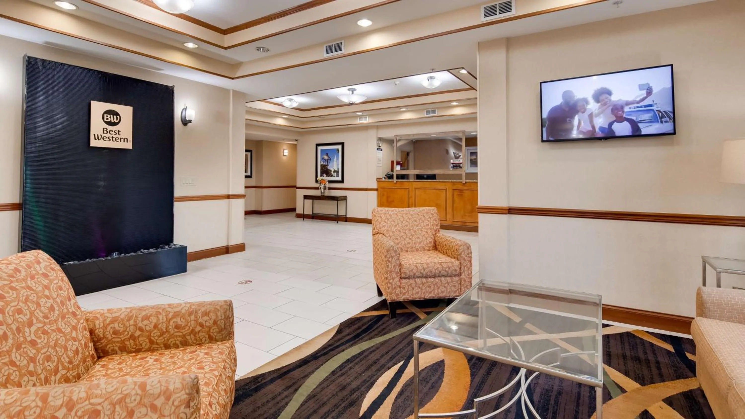 Lobby or reception in Best Western Executive Inn - Latta
