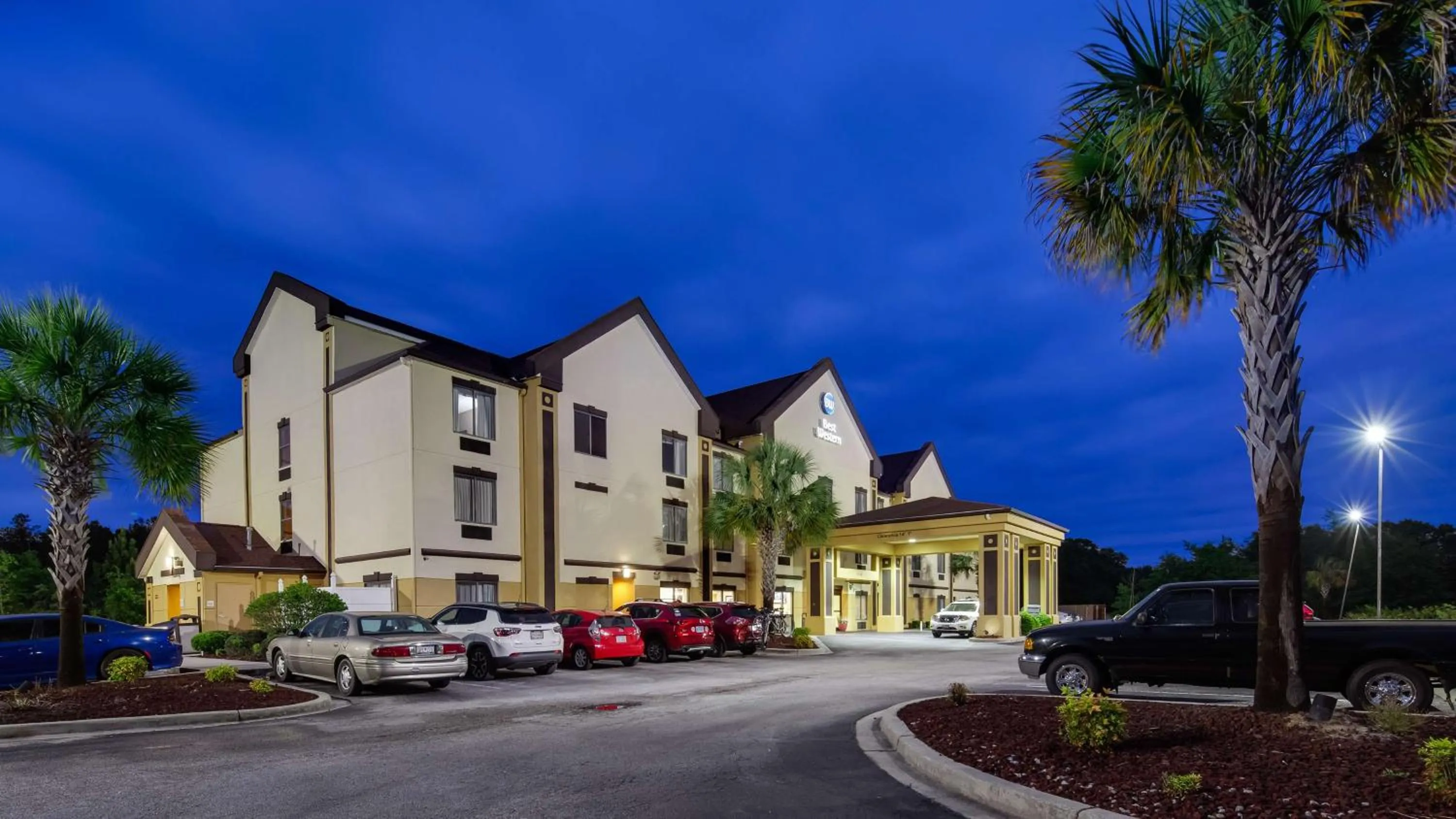 Property building in Best Western Executive Inn - Latta