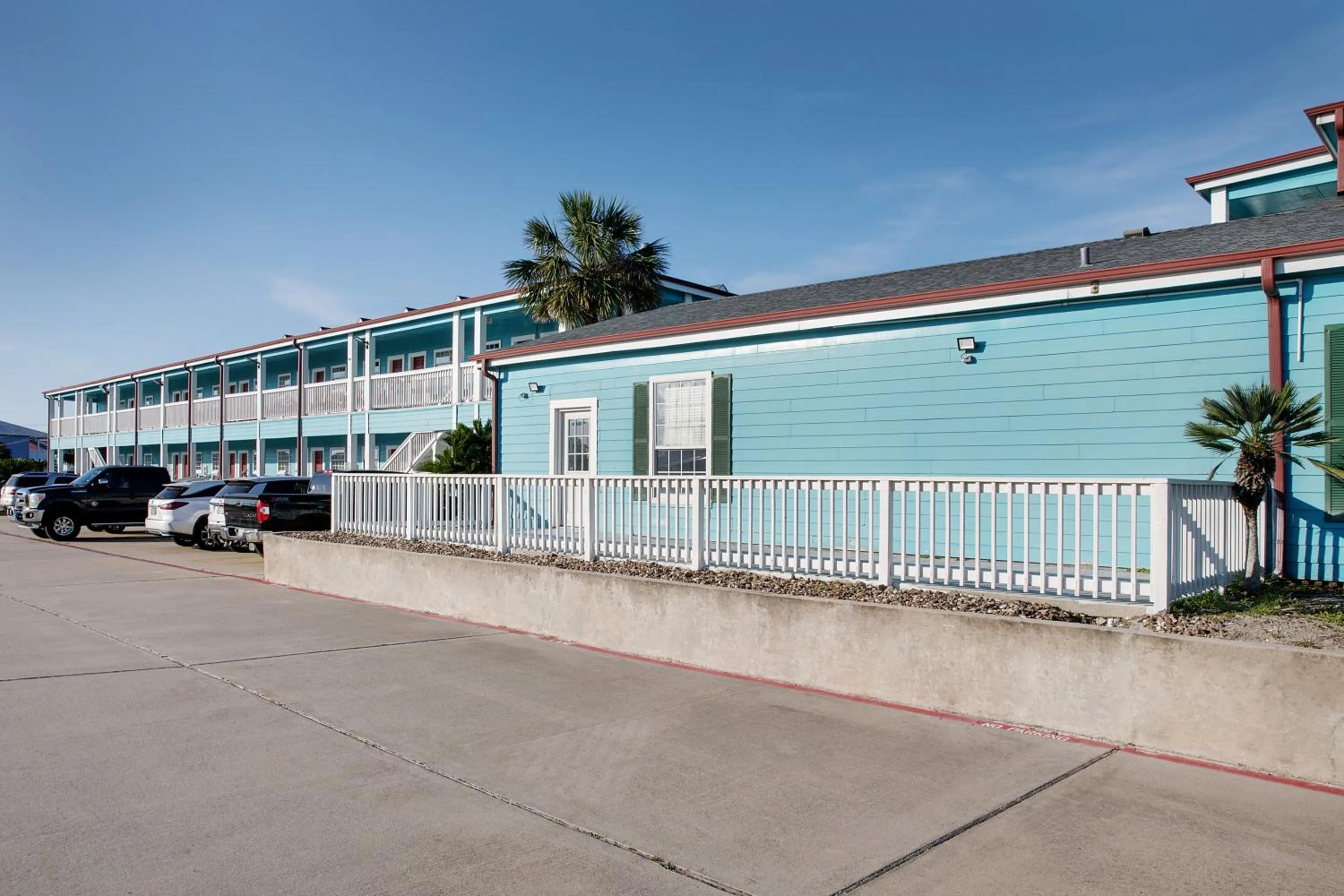 Parking in Plantation Suites and Conference Center