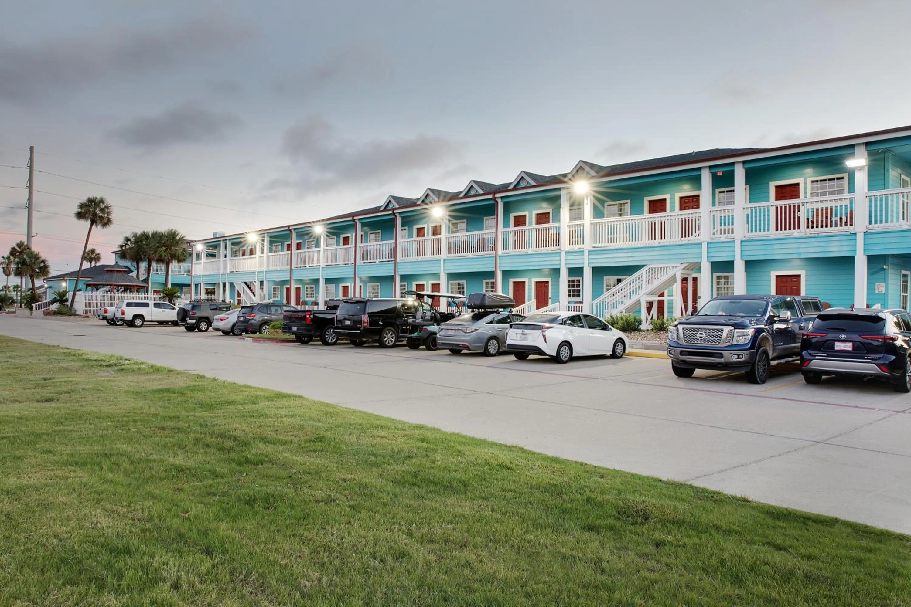 Parking in Plantation Suites and Conference Center