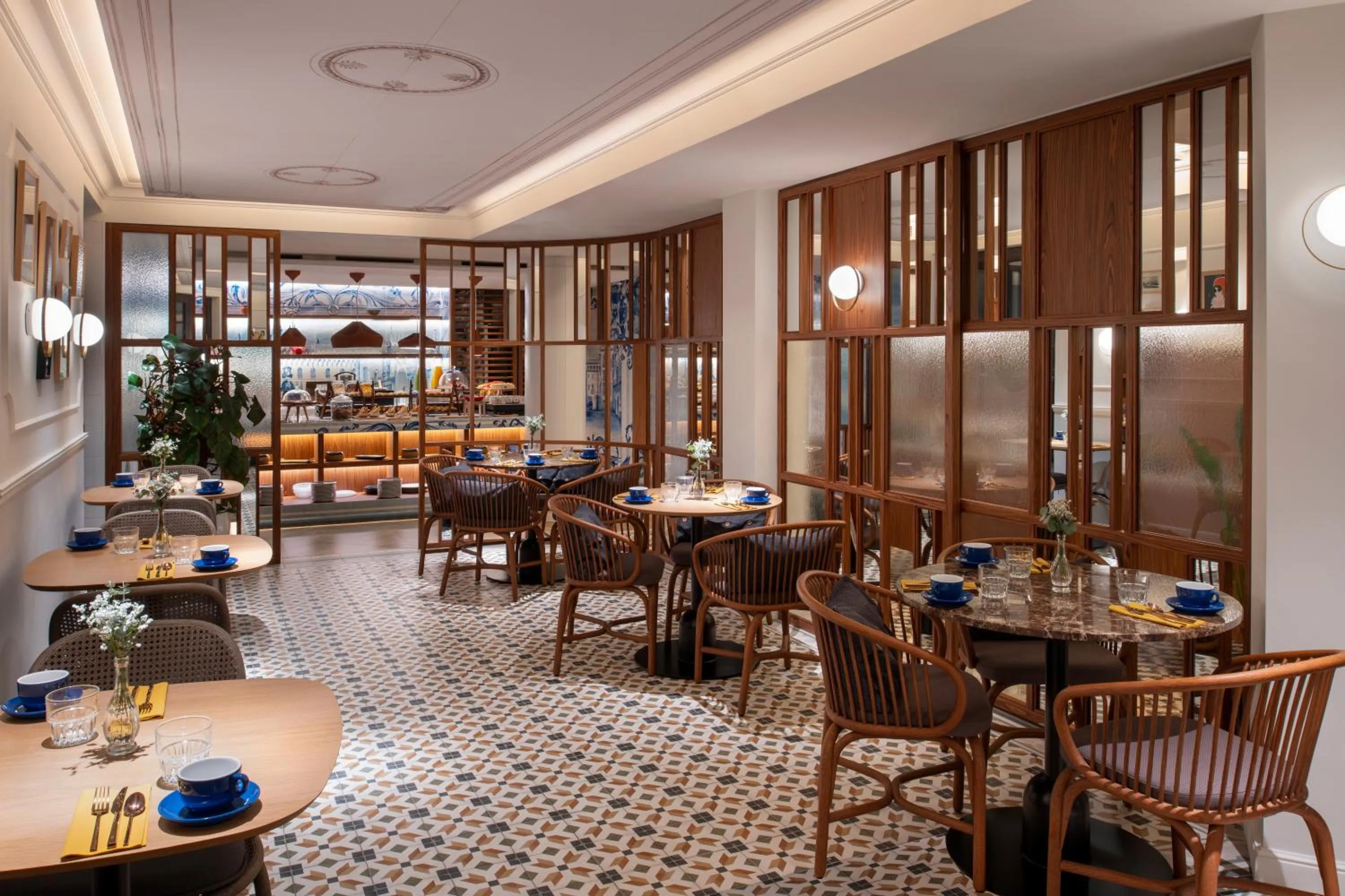 Restaurant/places to eat in Kimpton Vividora Hotel by IHG