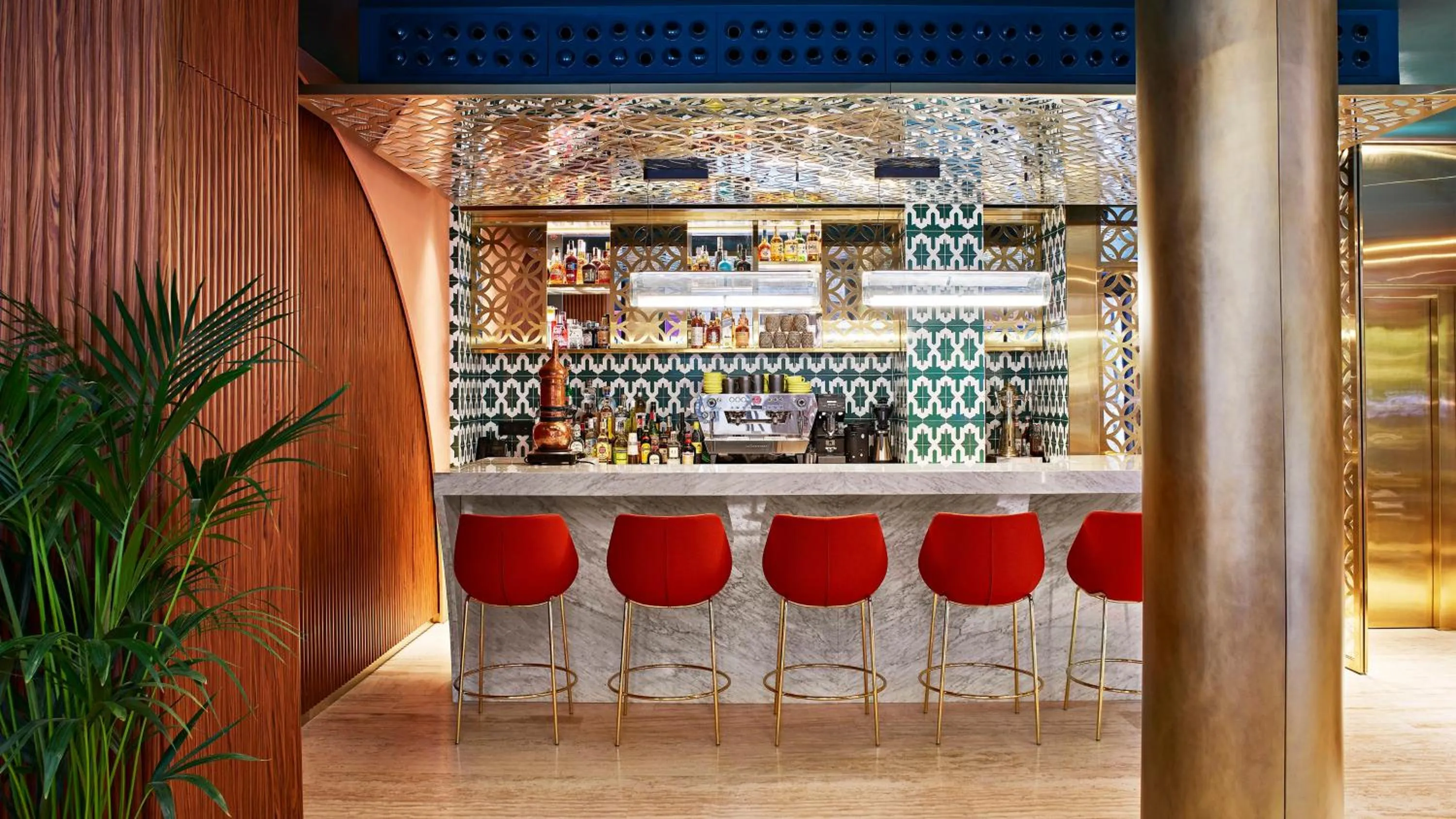 Lounge or bar in Kimpton Vividora Hotel by IHG
