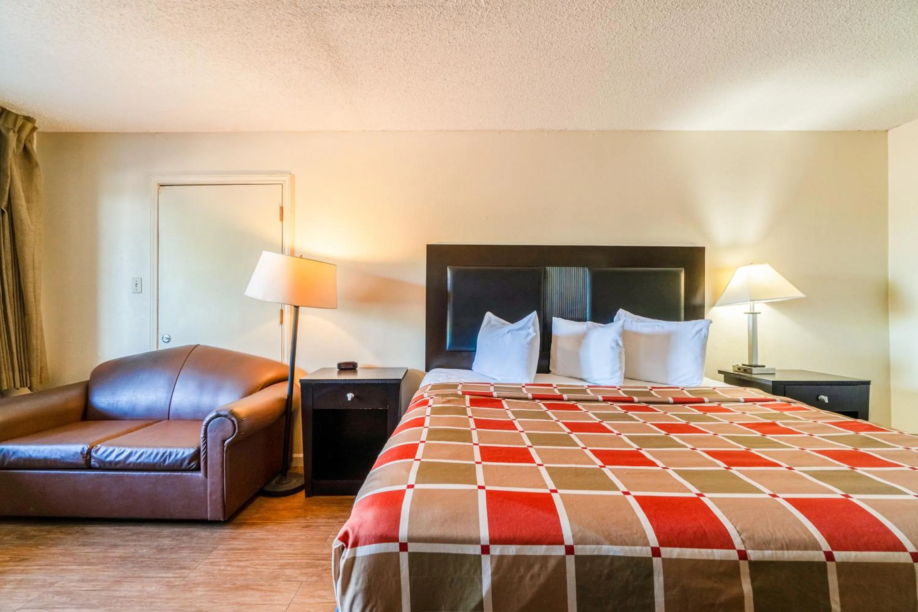 Bedroom, Bed in Executive Inn Port Lavaca by OYO
