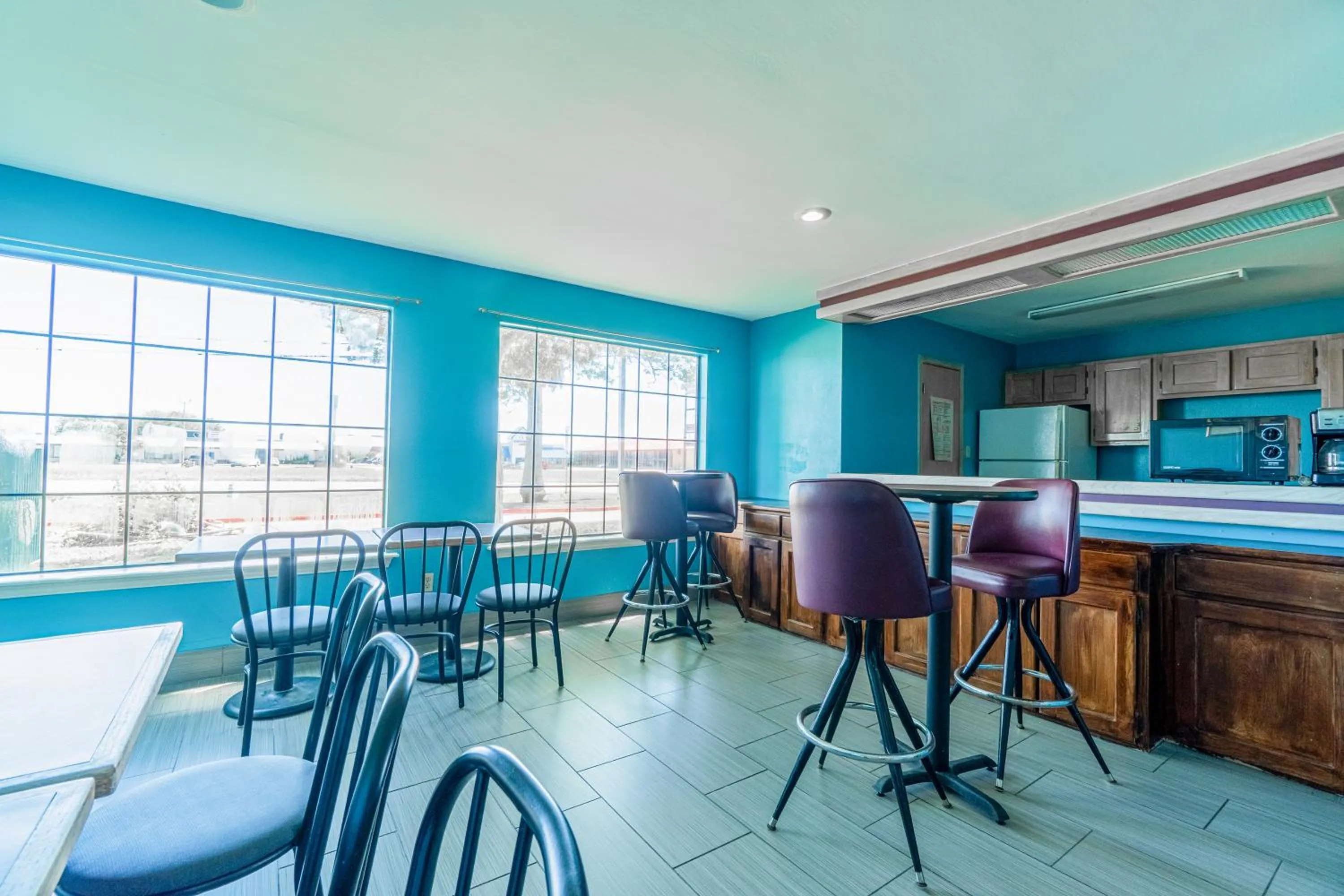 Restaurant/places to eat in Executive Inn Port Lavaca by OYO