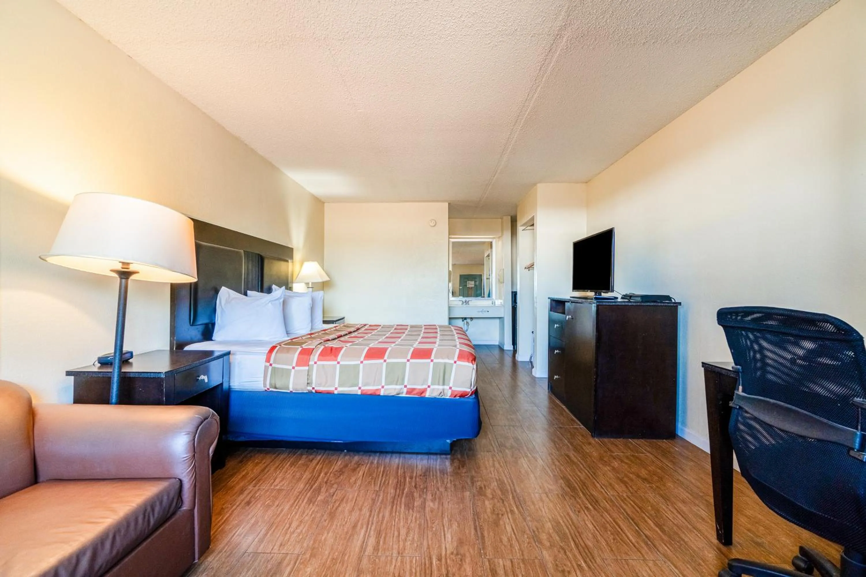 Bedroom, Bed in Executive Inn Port Lavaca by OYO