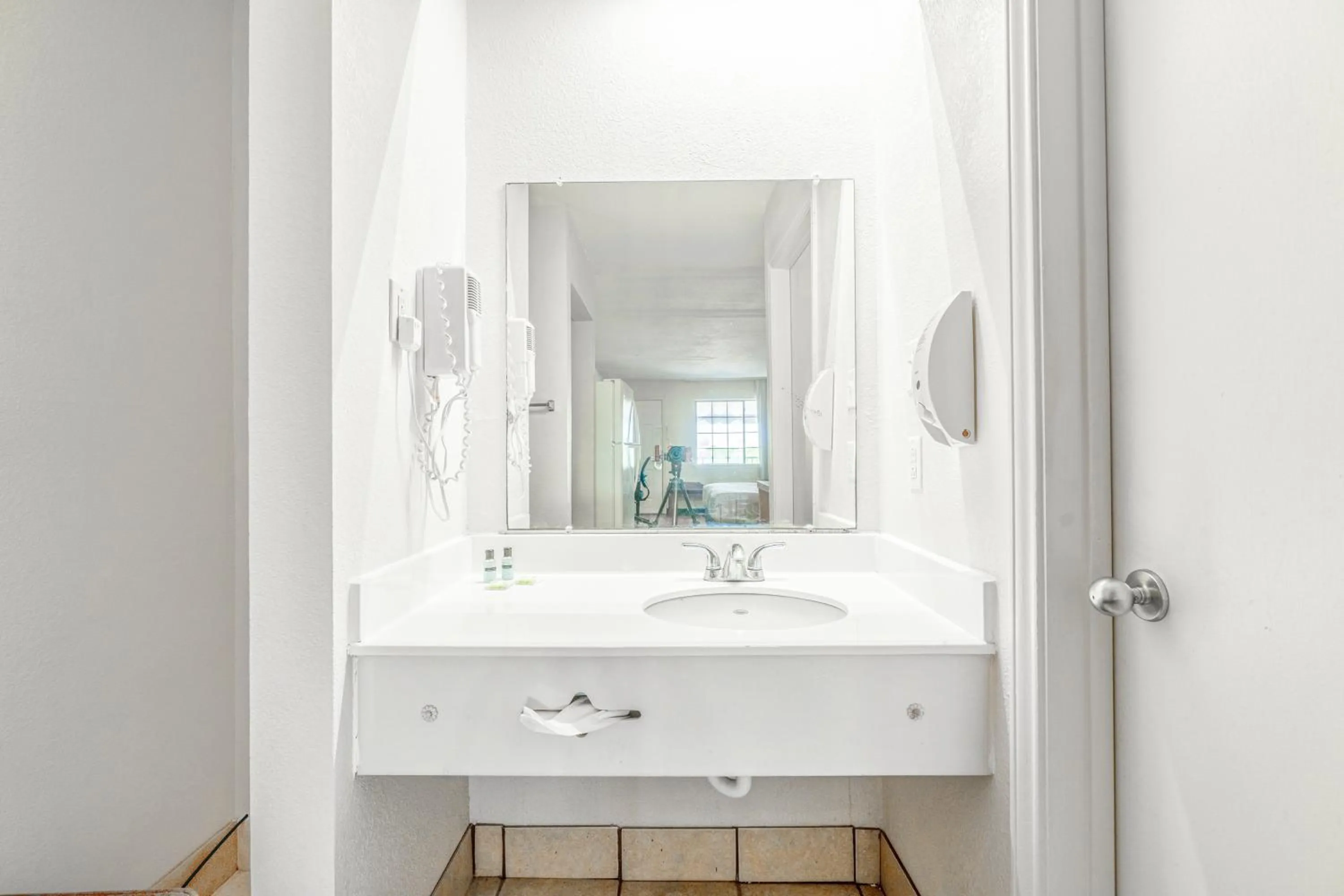 Bathroom in Executive Inn Port Lavaca by OYO