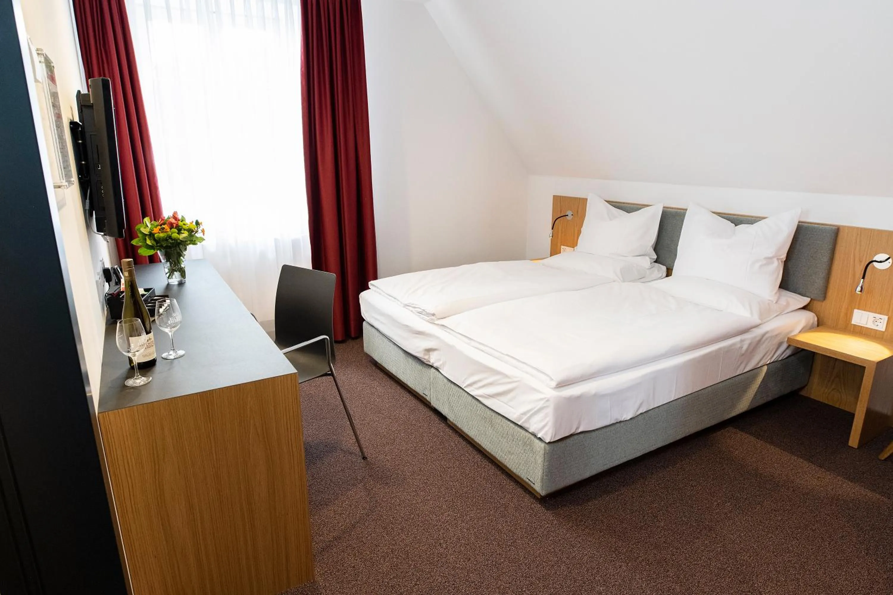 Bed in Hotel Kloster Eberbach