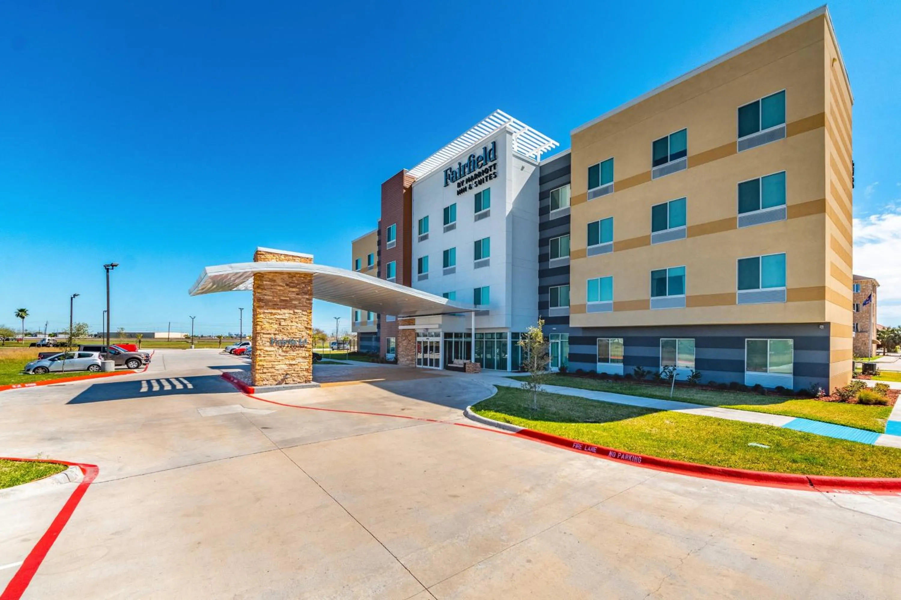 Property building in Fairfield Inn & Suites by Marriott Corpus Christi Central