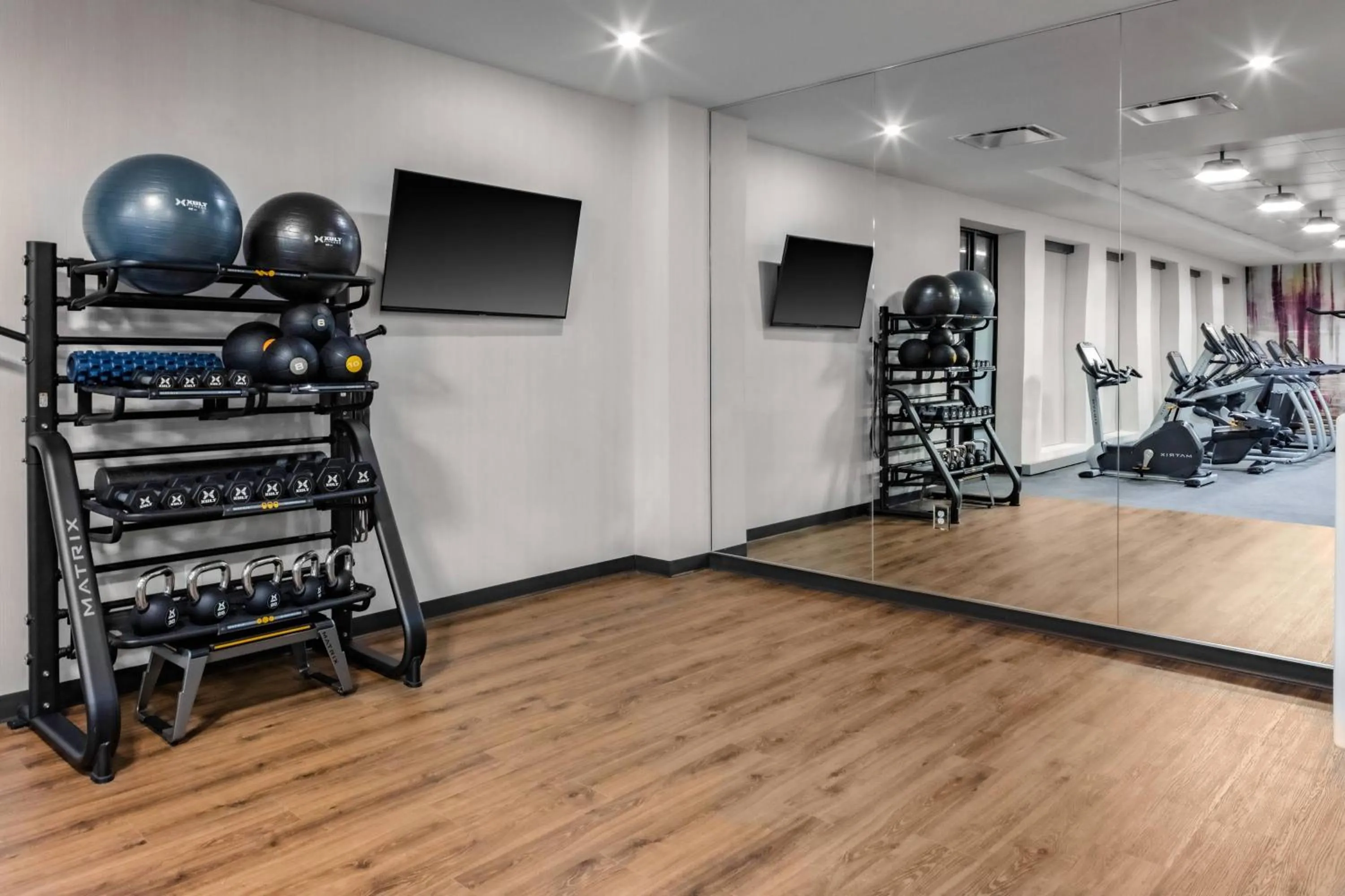 Fitness centre/facilities in Courtyard by Marriott East Lansing Okemos