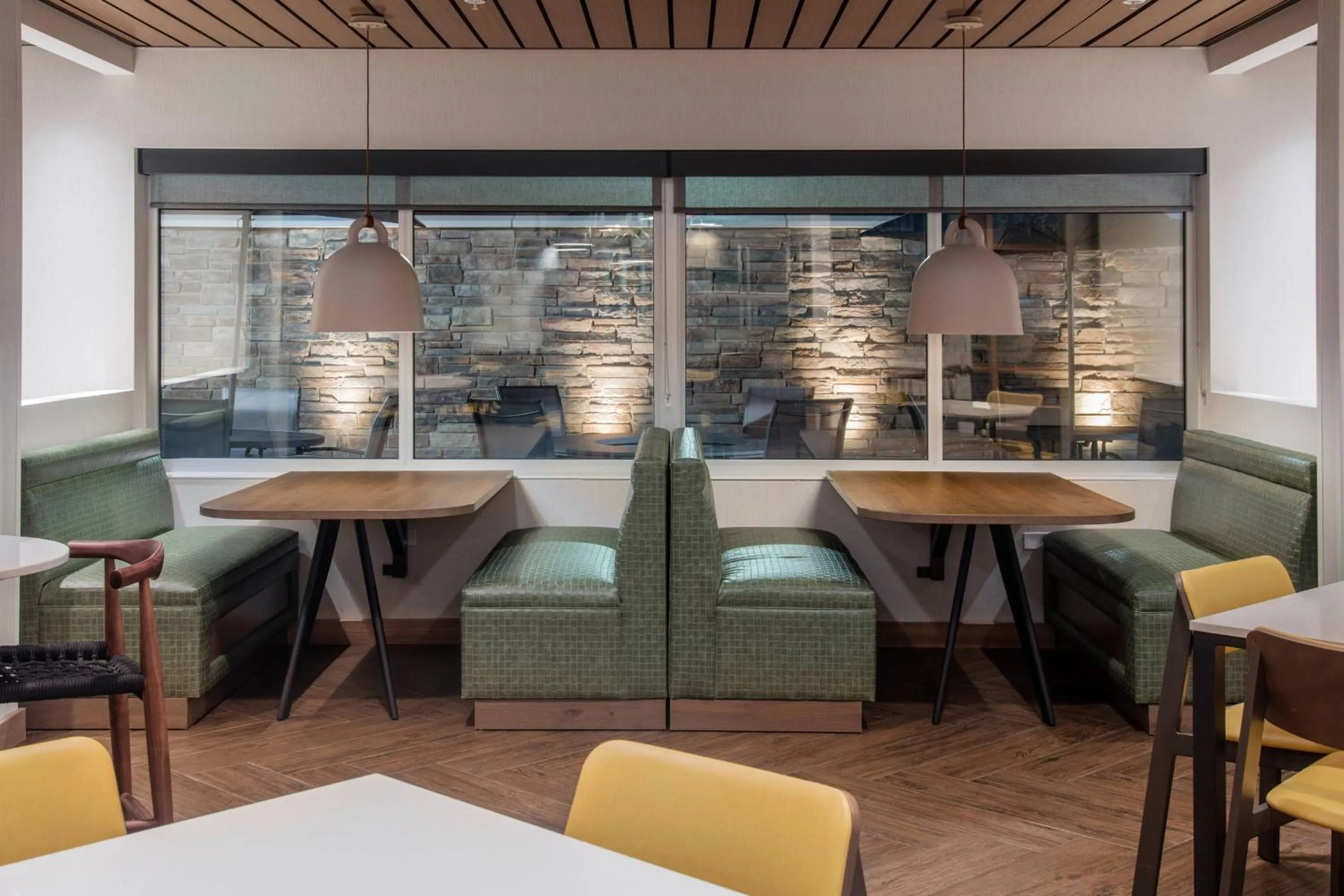 Breakfast in Fairfield Inn & Suites by Marriott Little Rock Airport