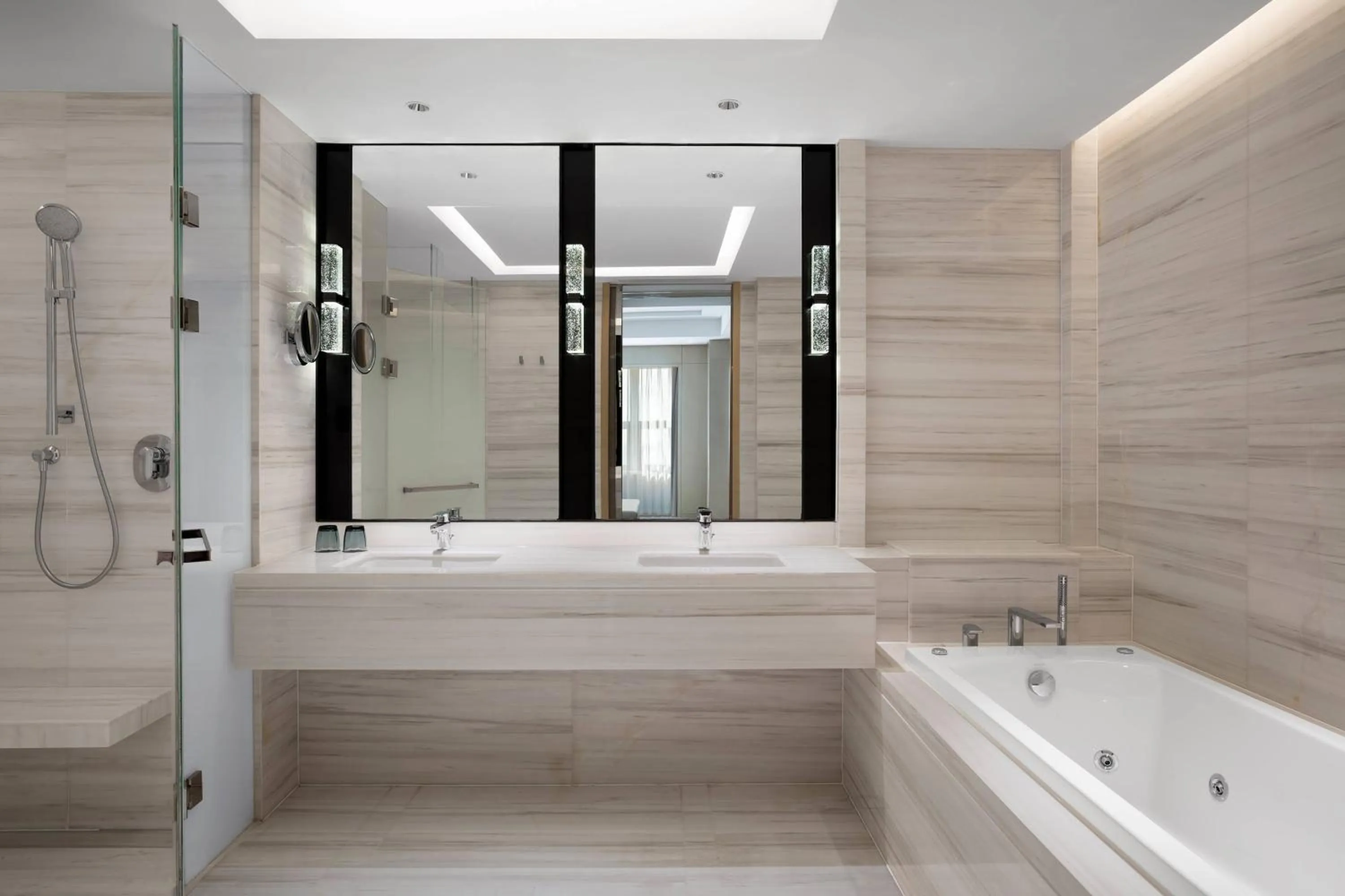 Bathroom in Courtyard by Marriott Shanghai Songjiang