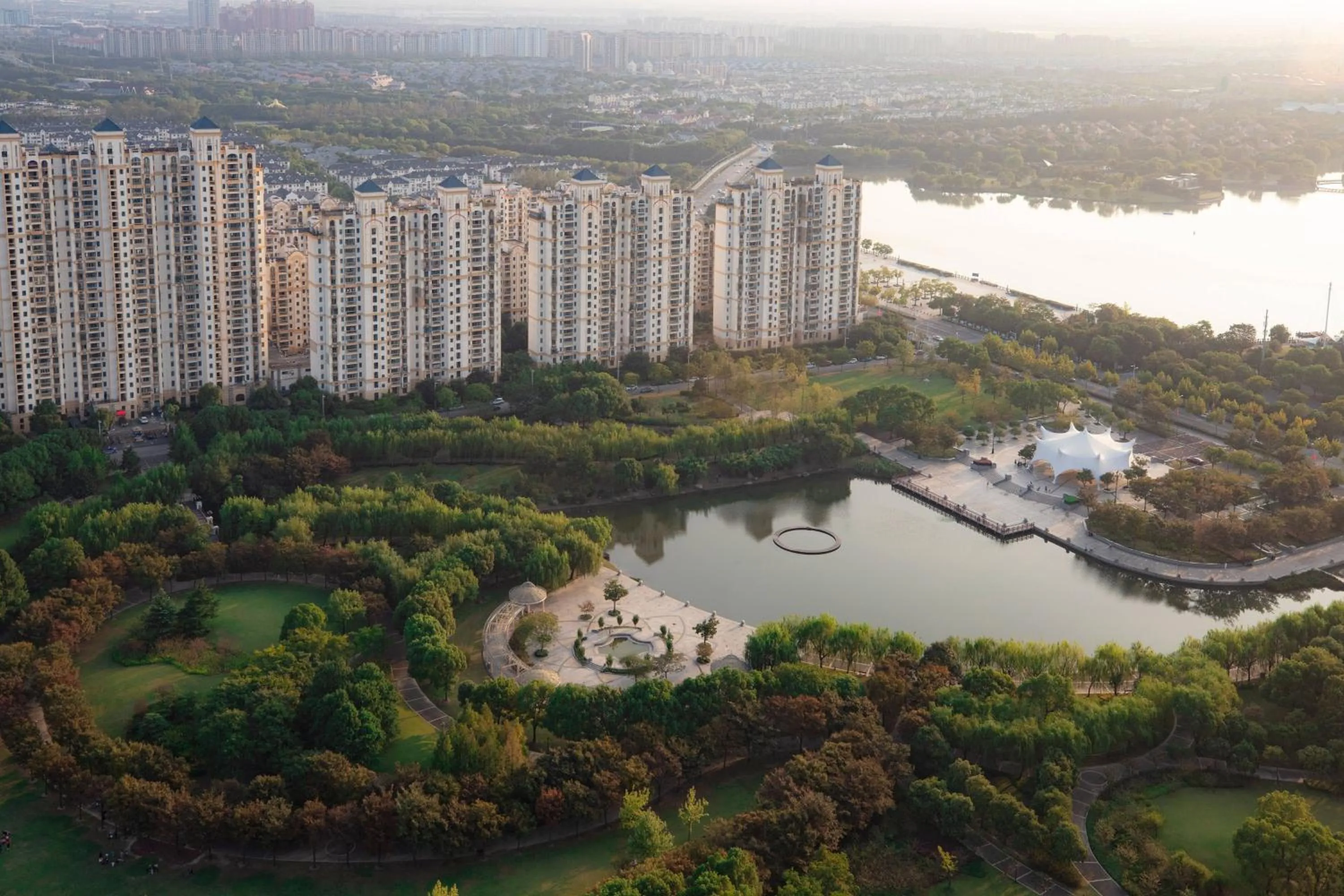 Photo of the whole room in Courtyard by Marriott Shanghai Songjiang