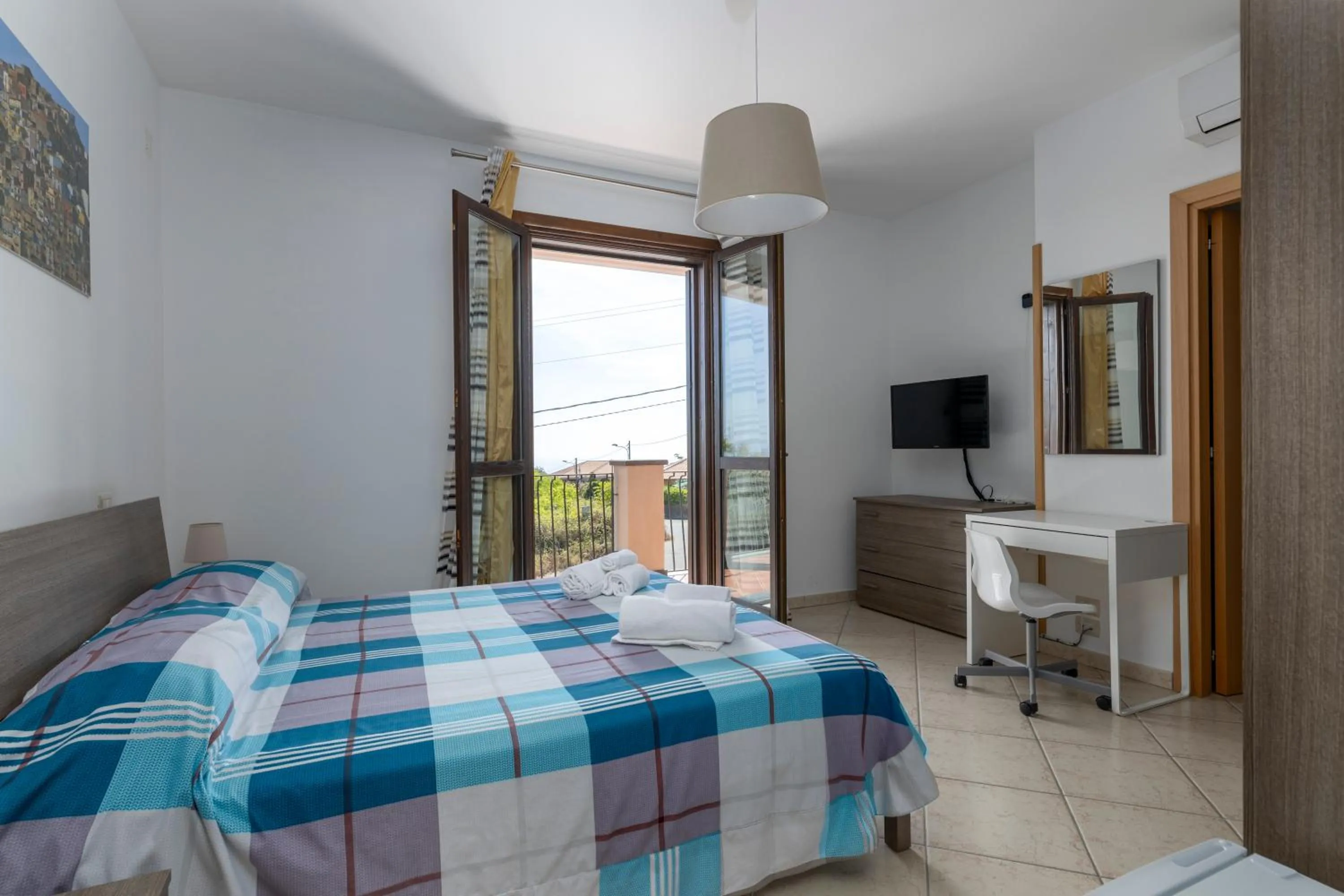 Bedroom, Bed in Villa Vulcano, tra l'Etna e il mare