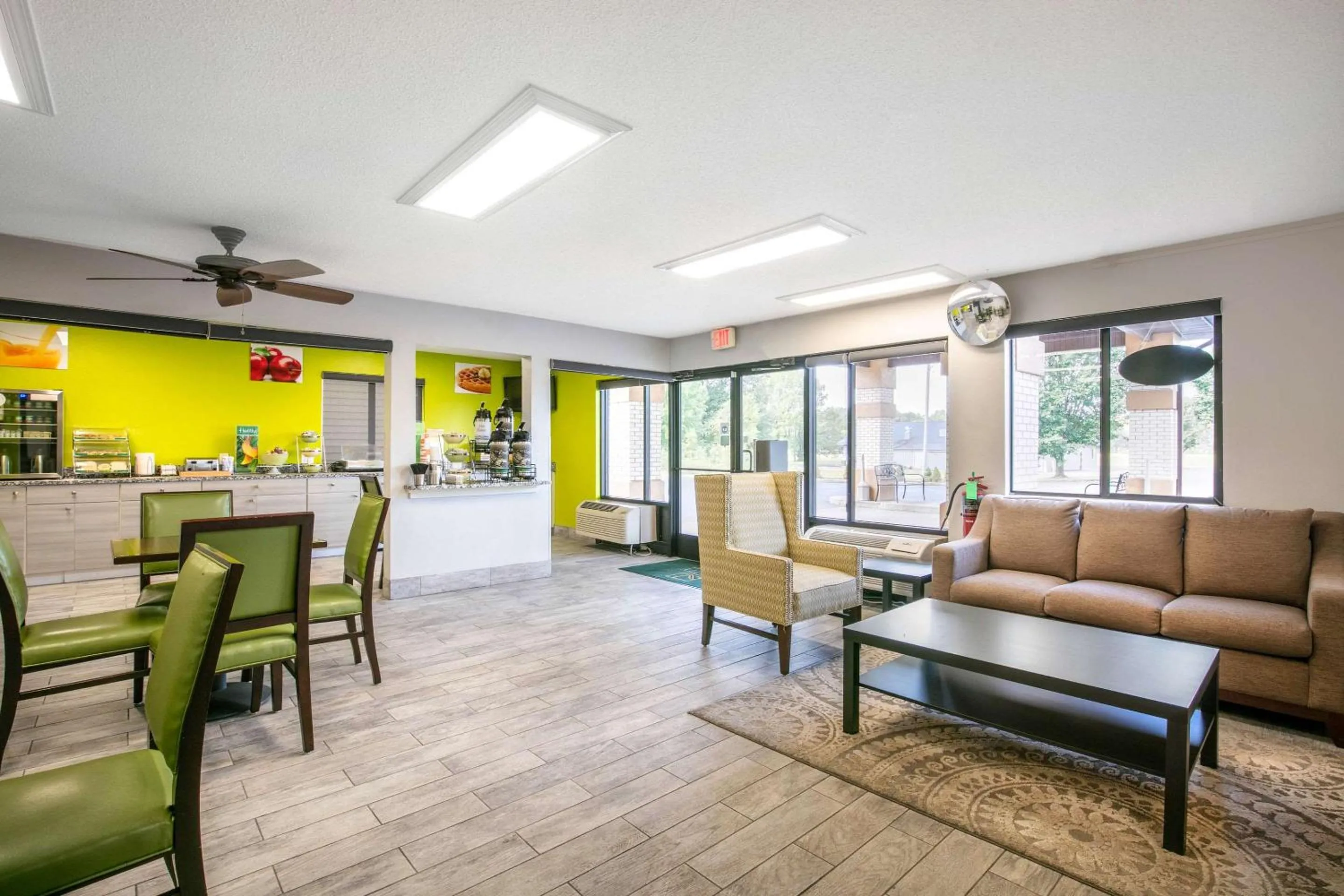 Lobby or reception in Quality Inn & Suites Metropolis I-24