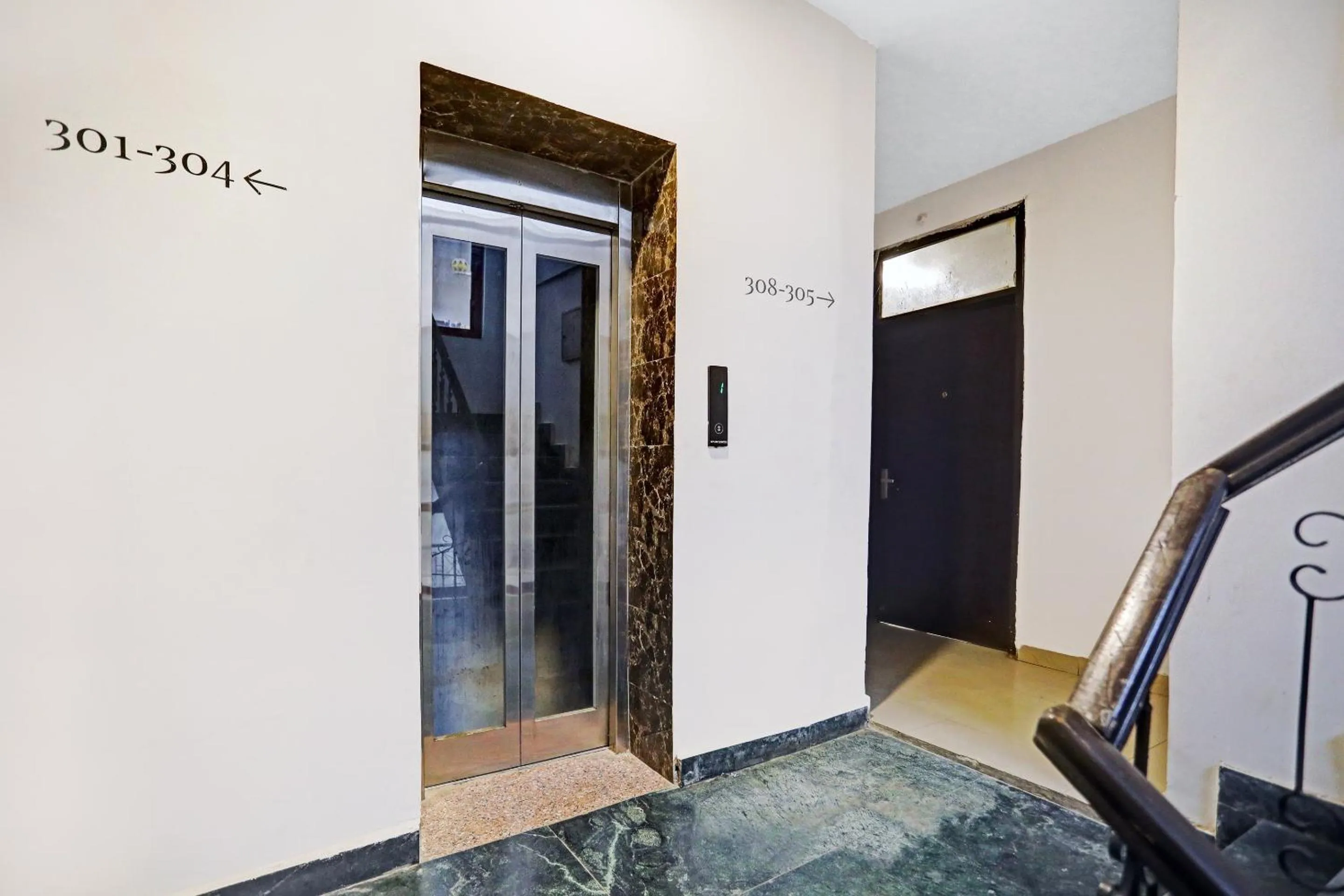 Lobby or reception in Collection O Agniv Residency Near Saket Metro