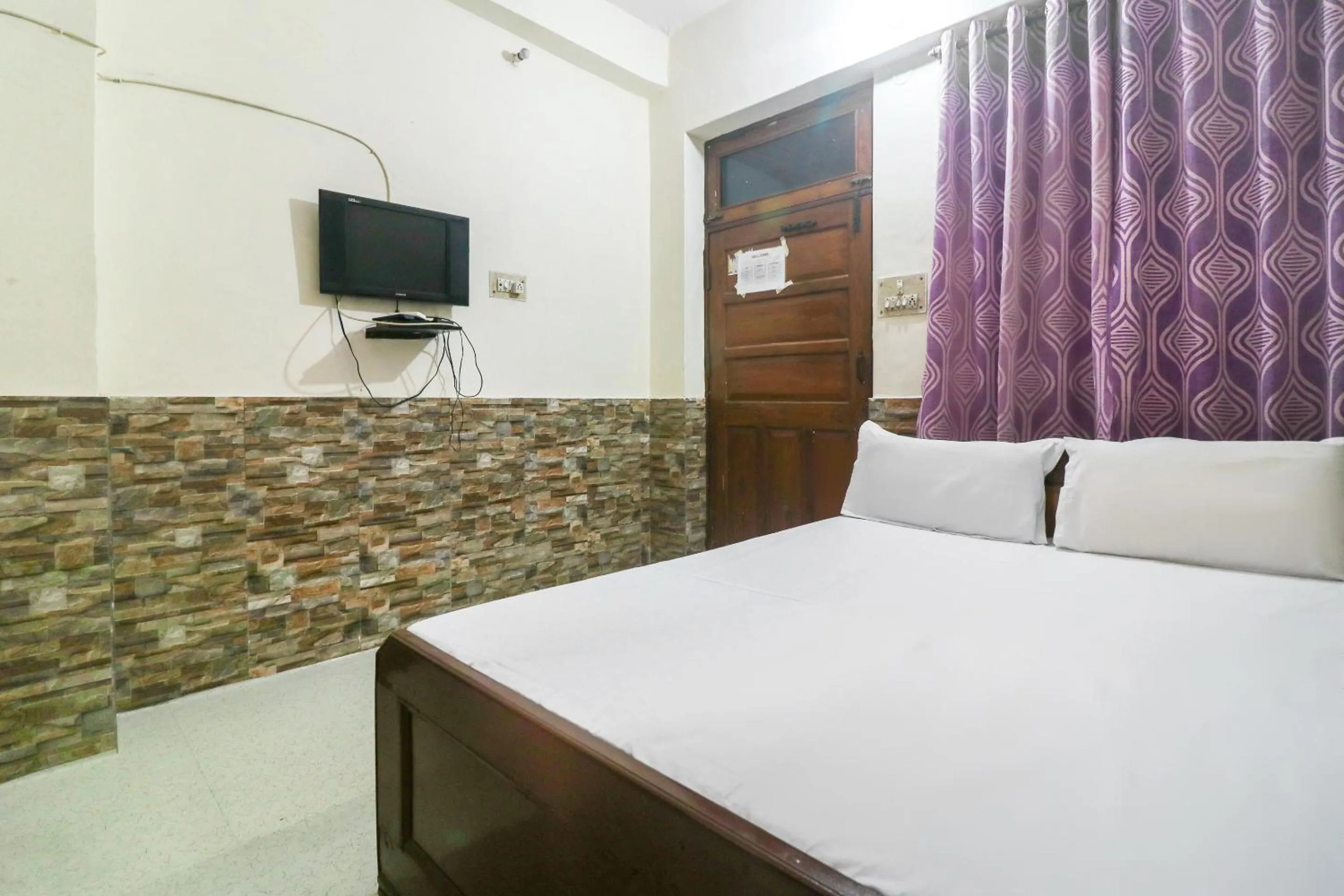 Bedroom, Bed in SPOT ON Hotel Anand Bhawan