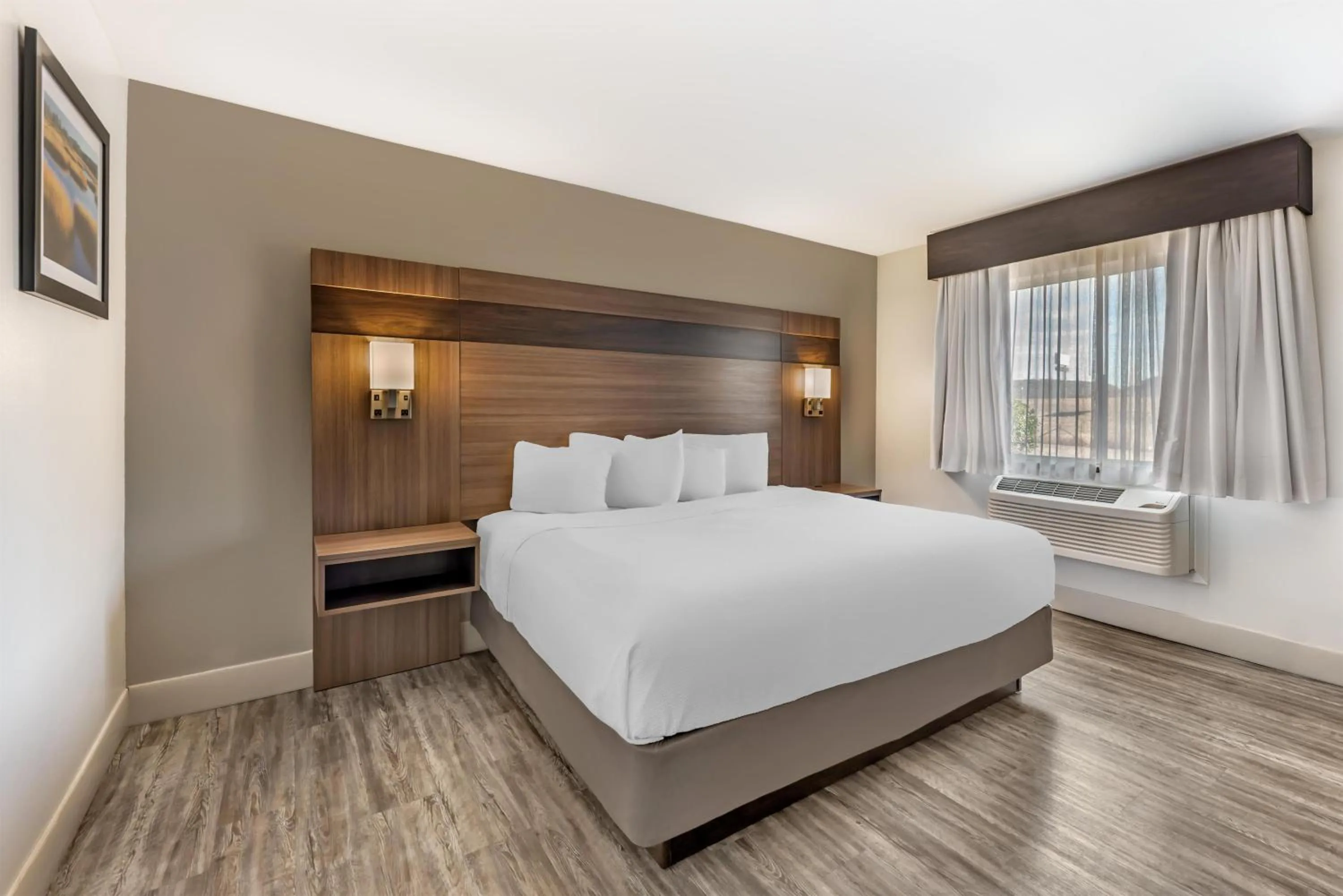 Photo of the whole room, Bed in Best Western Dos Rios