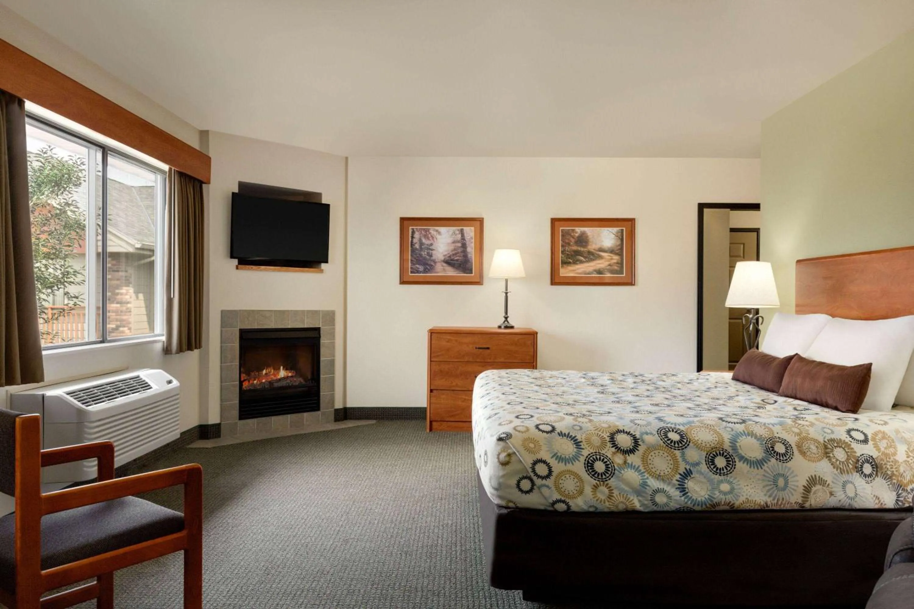 Photo of the whole room, Bed in AmericInn by Wyndham Havre