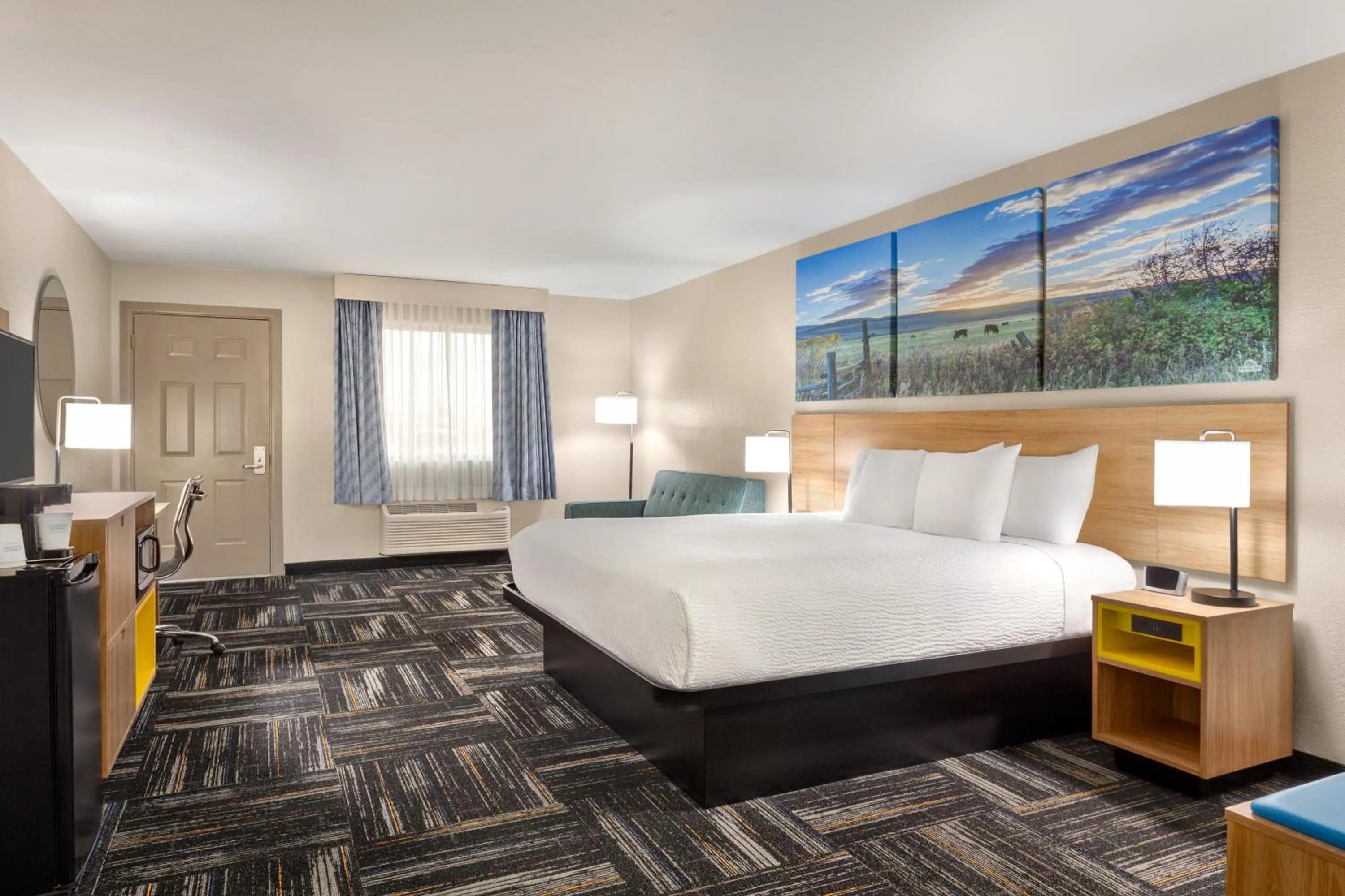 Bed in Days Inn by Wyndham Paris