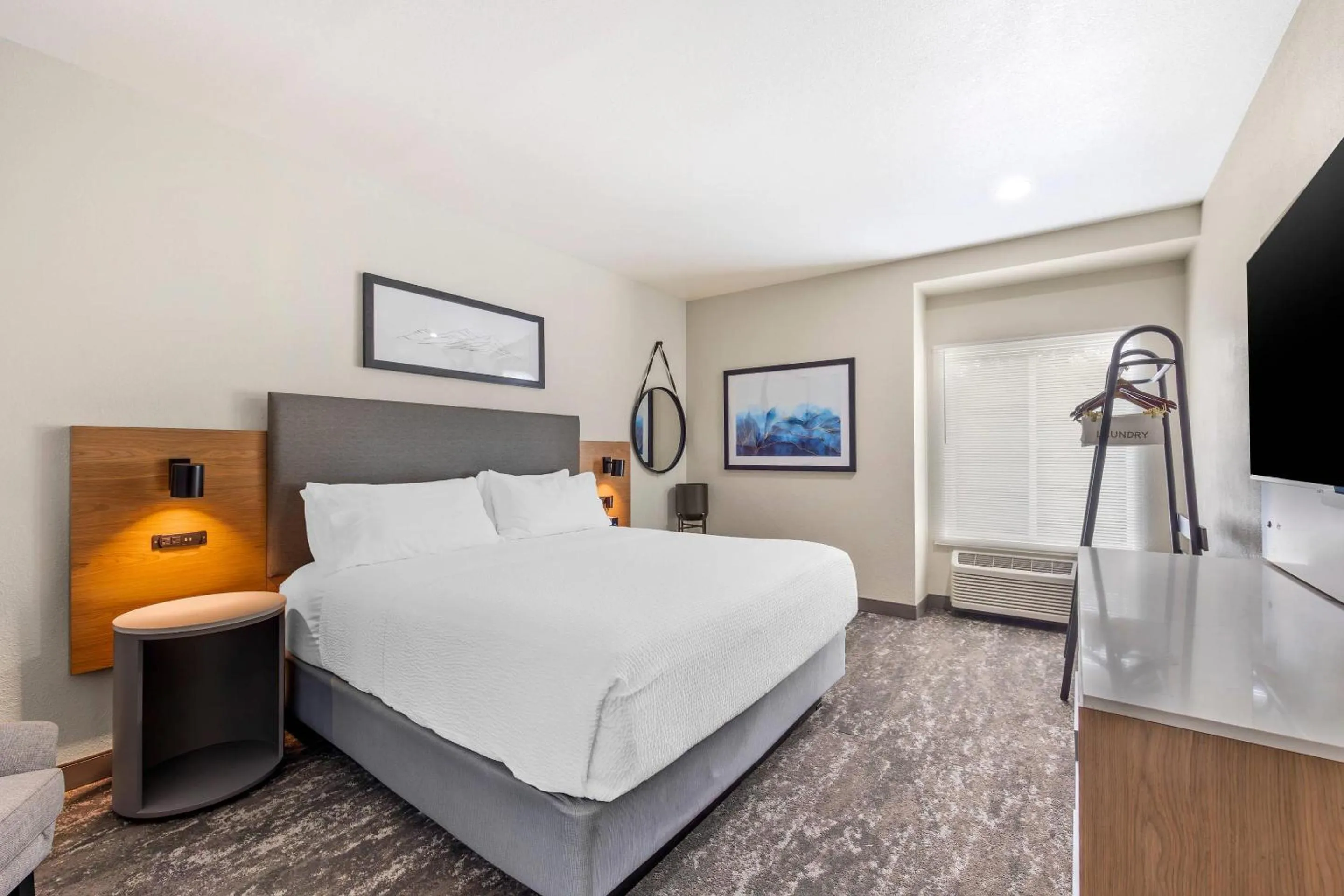 Bedroom, Bed in Kiota Inn & Event Center Sutter Creek, an Ascend Collection Hotel