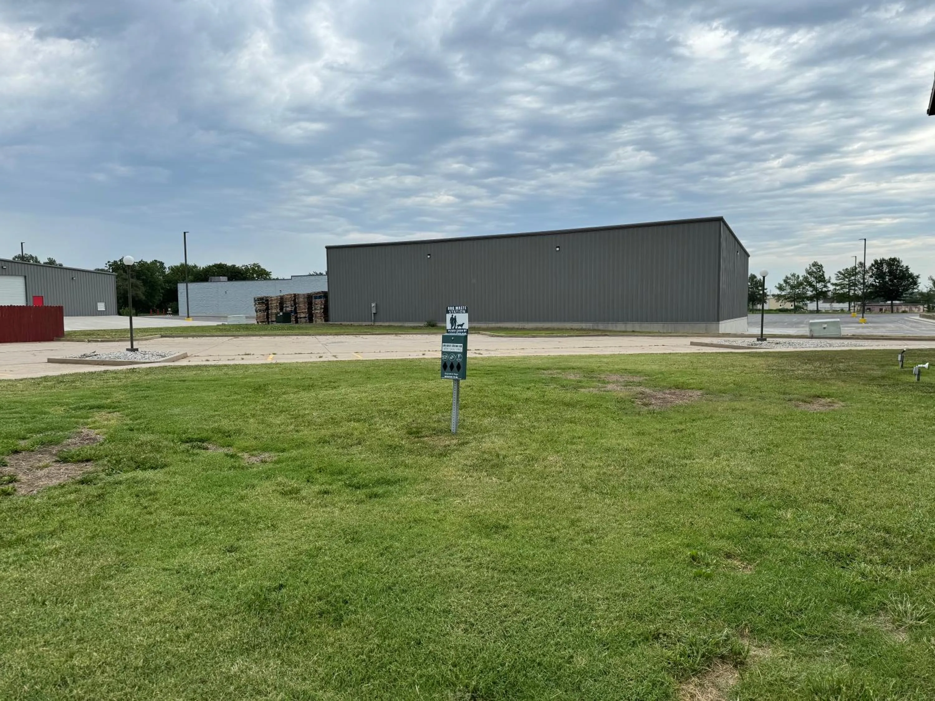 pet friendly in Super 8 by Wyndham Independence KS