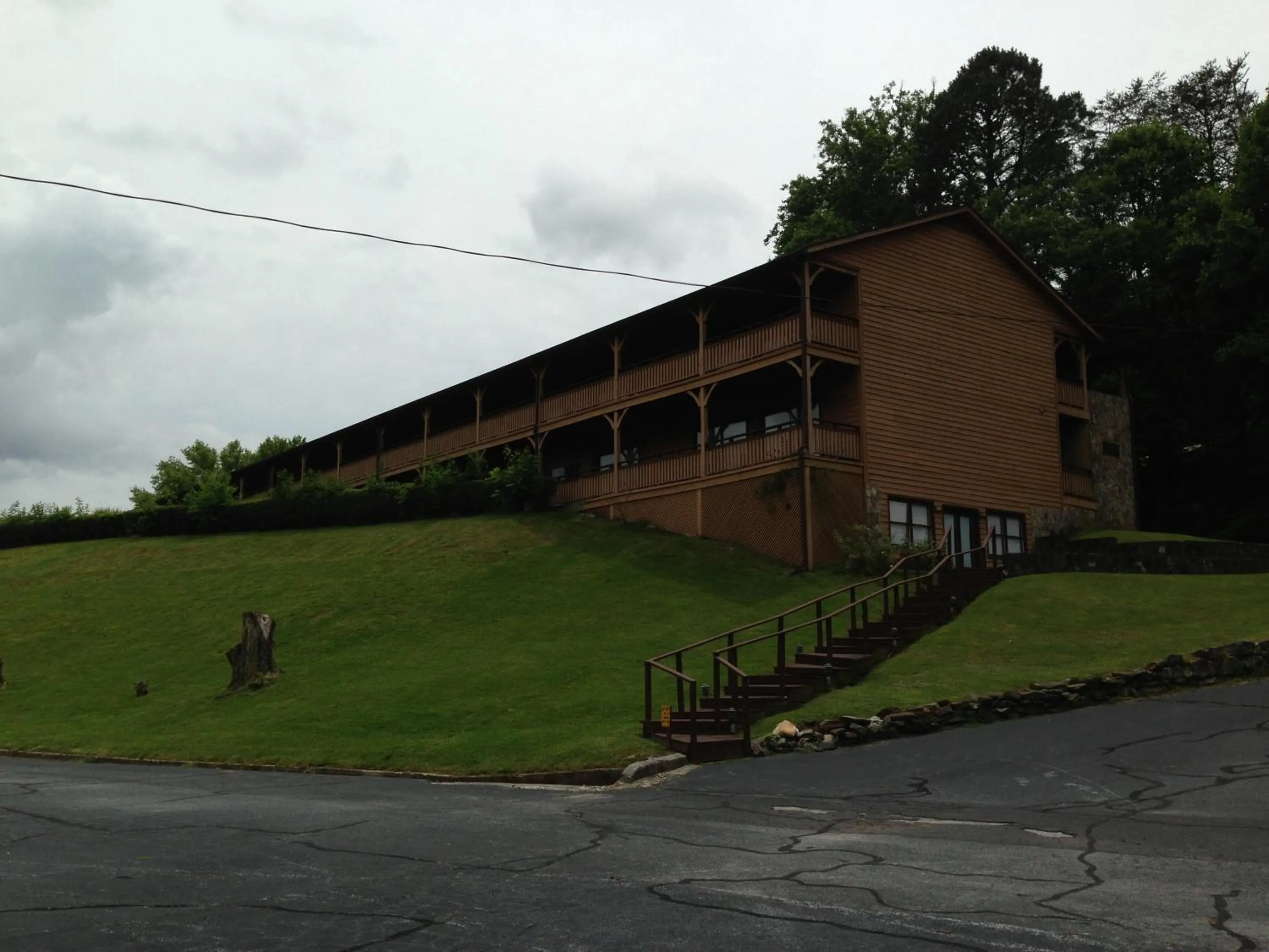 Property Building in Knights Inn Dillard