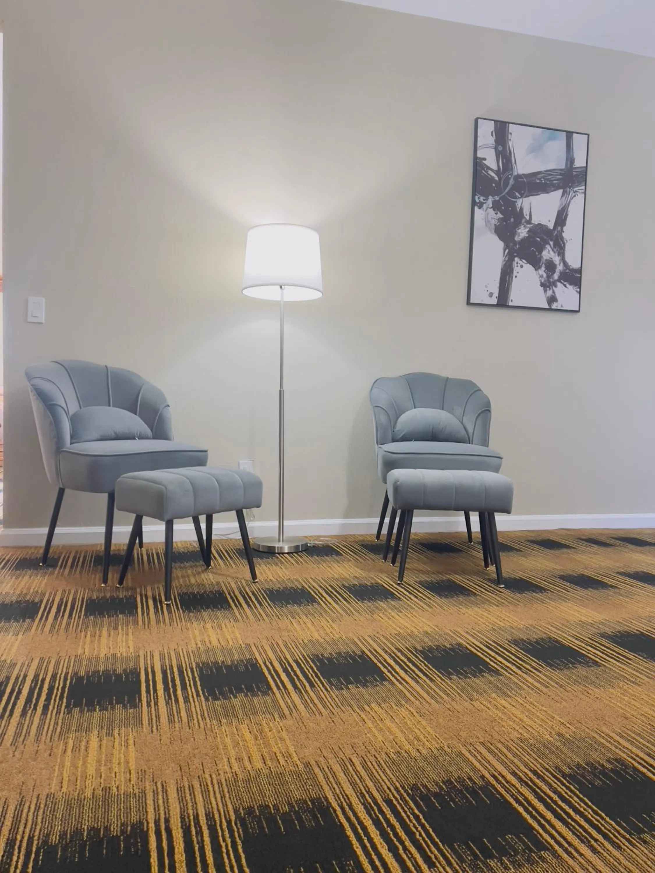 Living room, Seating Area in Knights Inn Dillard