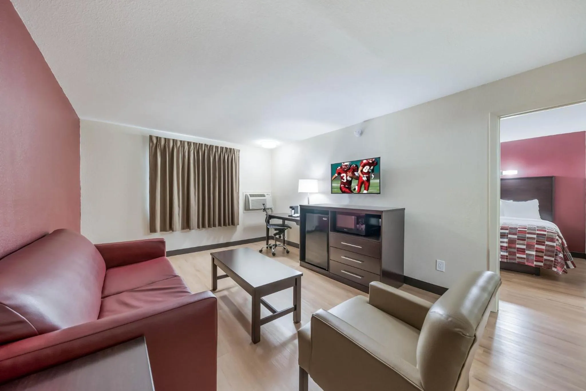 Photo of the whole room in Red Roof Inn & Suites Denton