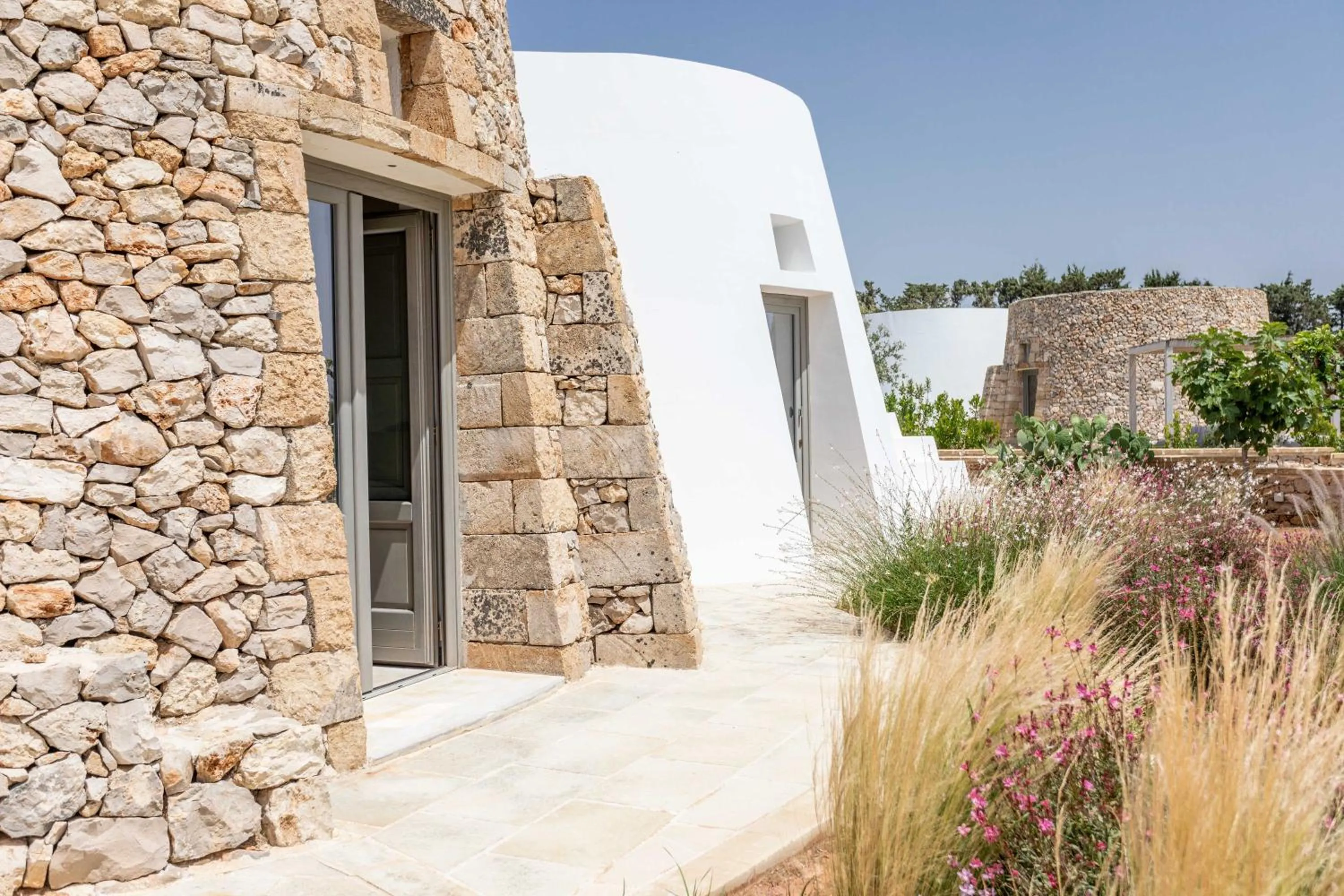 Facade/entrance in Palummare - Agri Hotel Relais