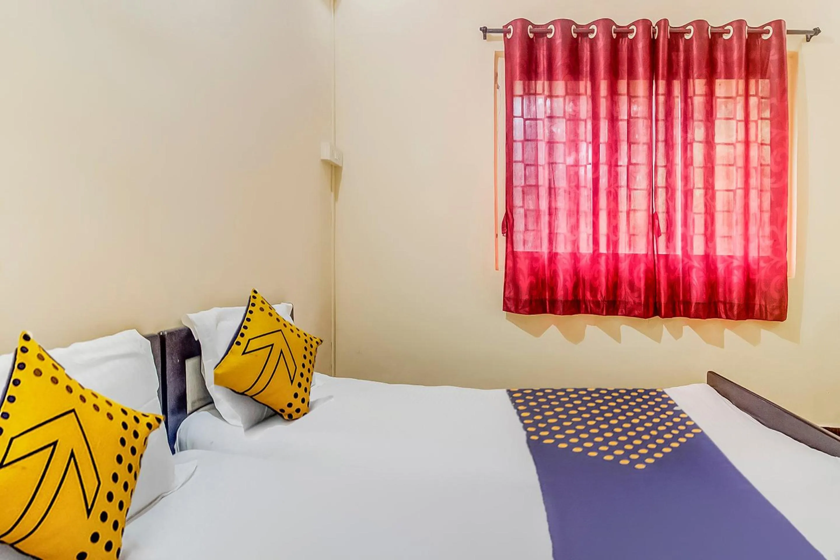 Bedroom, Bed in Hotel O New Ushakal Lodging & Boarding