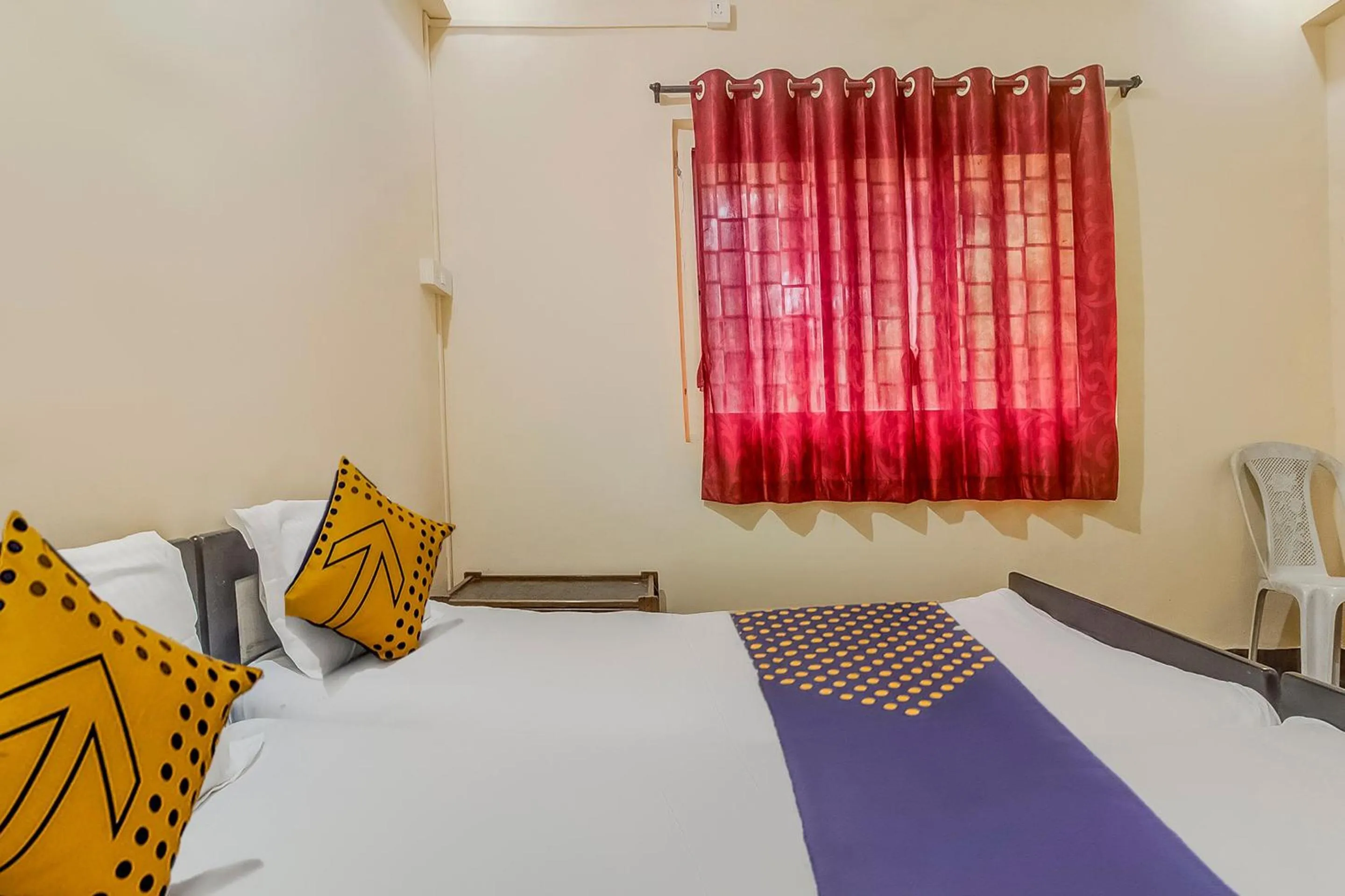 Bedroom, Bed in Hotel O New Ushakal Lodging & Boarding