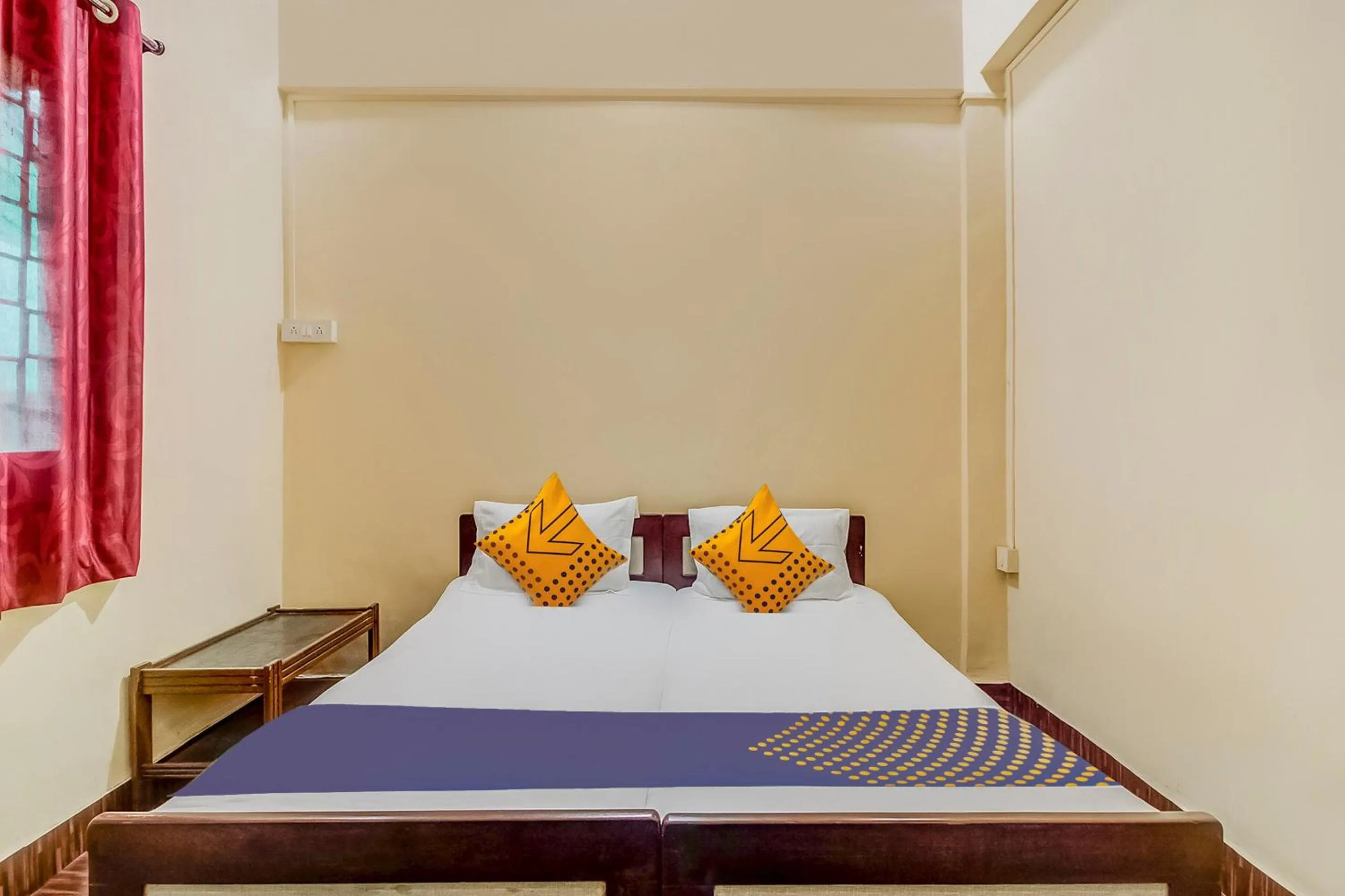 Bedroom, Bed in Hotel O New Ushakal Lodging & Boarding